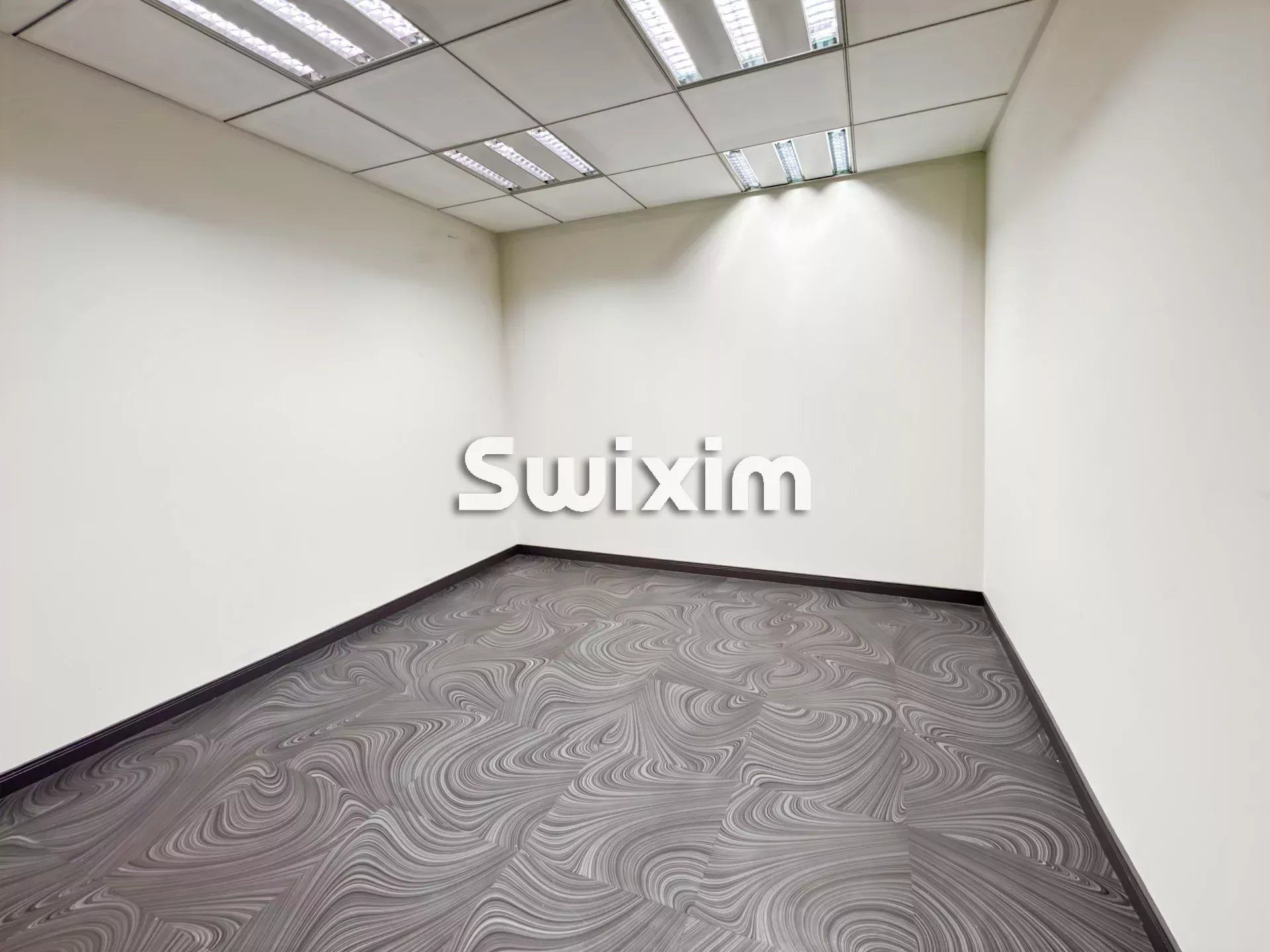 commerce 4 Pièces en location sur Pierrelatte (26700)