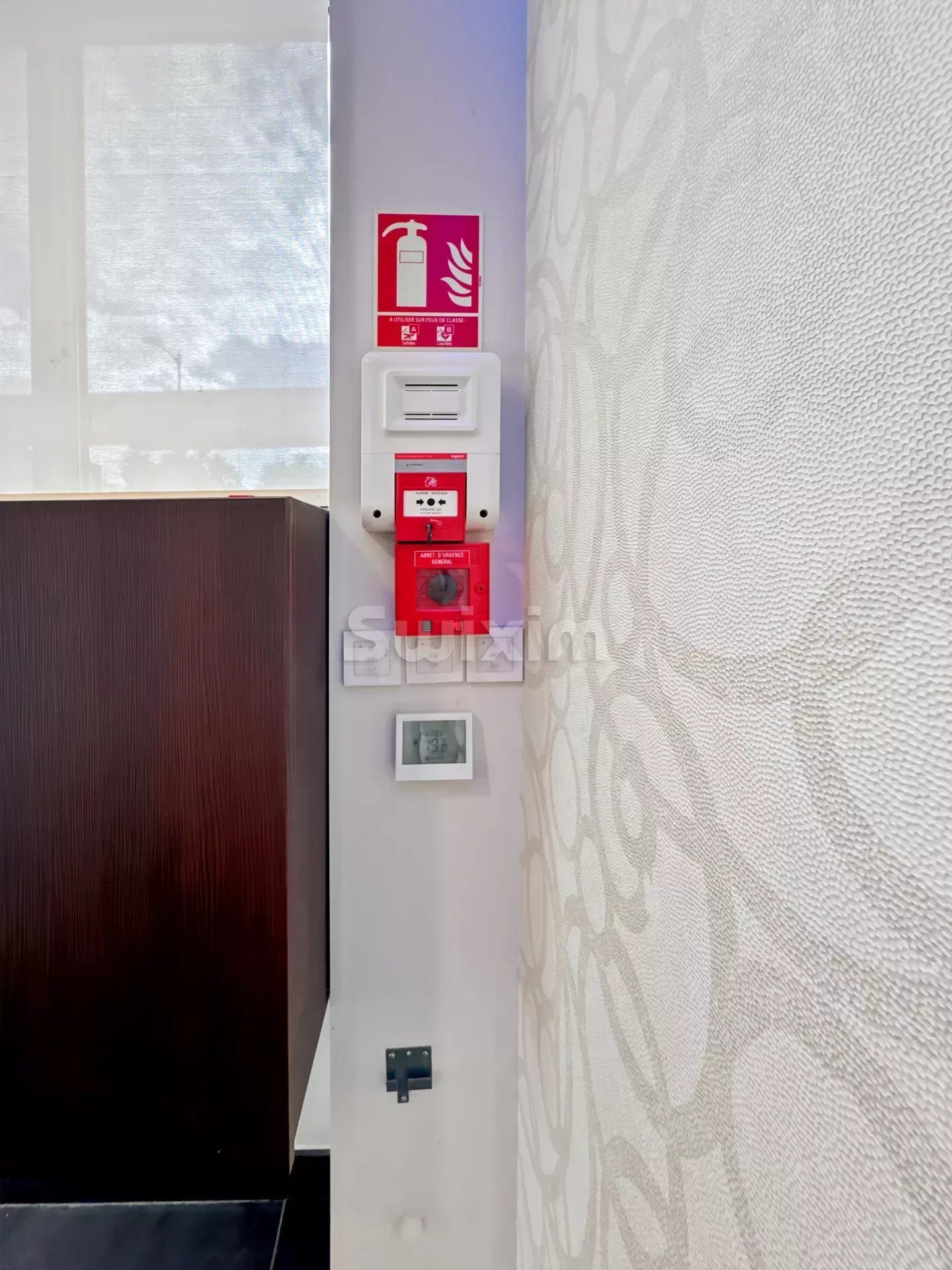 commerce 4 Pièces en location sur Pierrelatte (26700)