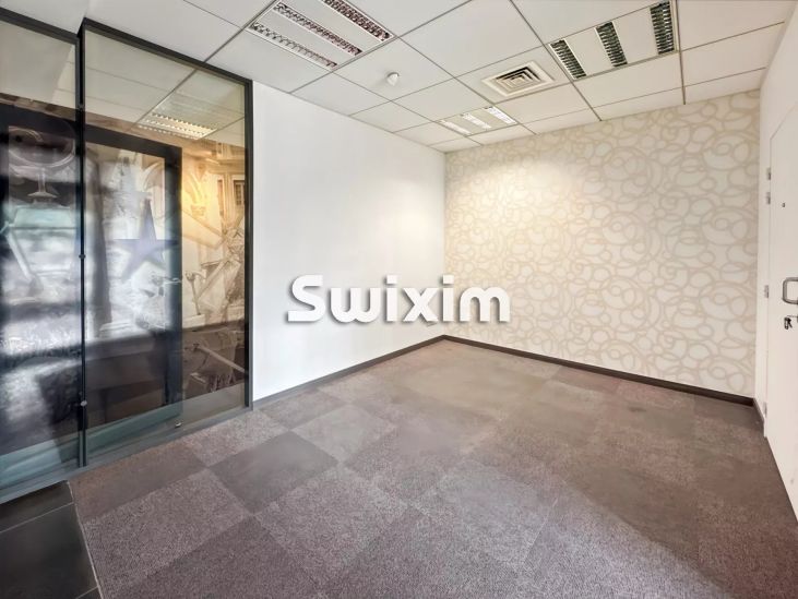 Location Commerce Pierrelatte 4 Pièces 100 m²