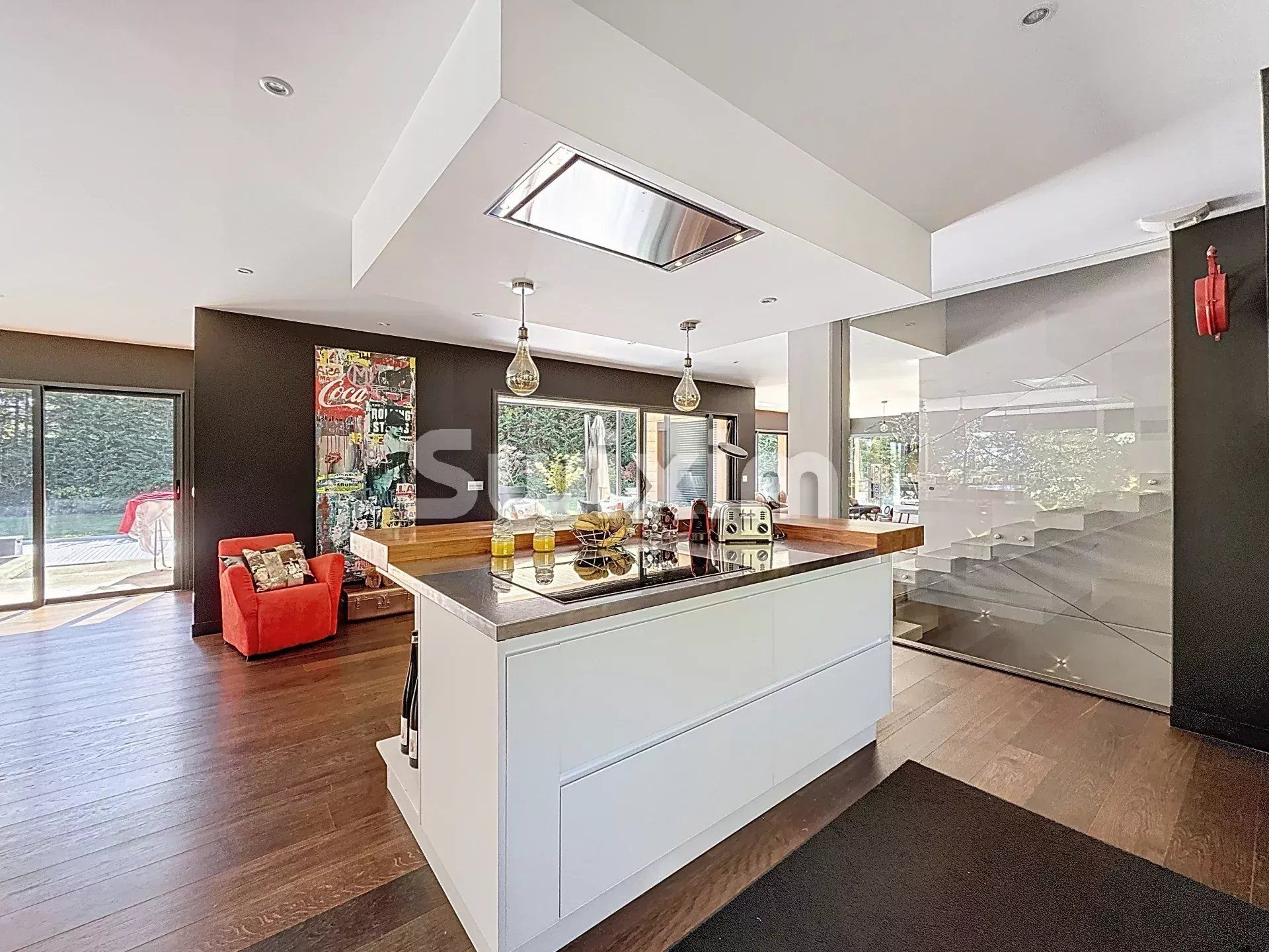 maison 8 Pièces en vente sur Divonne-les-Bains (01220)