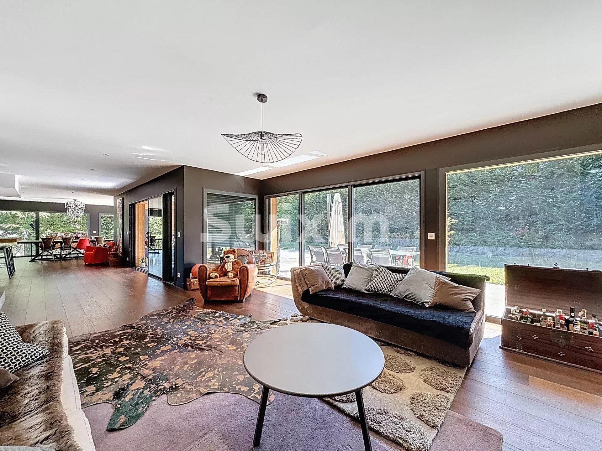 casa 8 Camere in vendita su Divonne-les-Bains (01220)