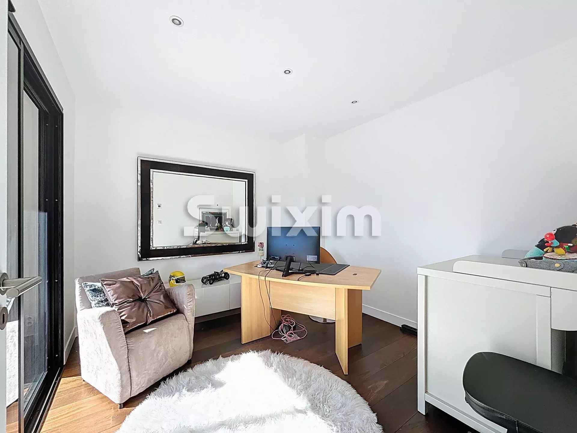 maison 8 Pièces en vente sur Divonne-les-Bains (01220)