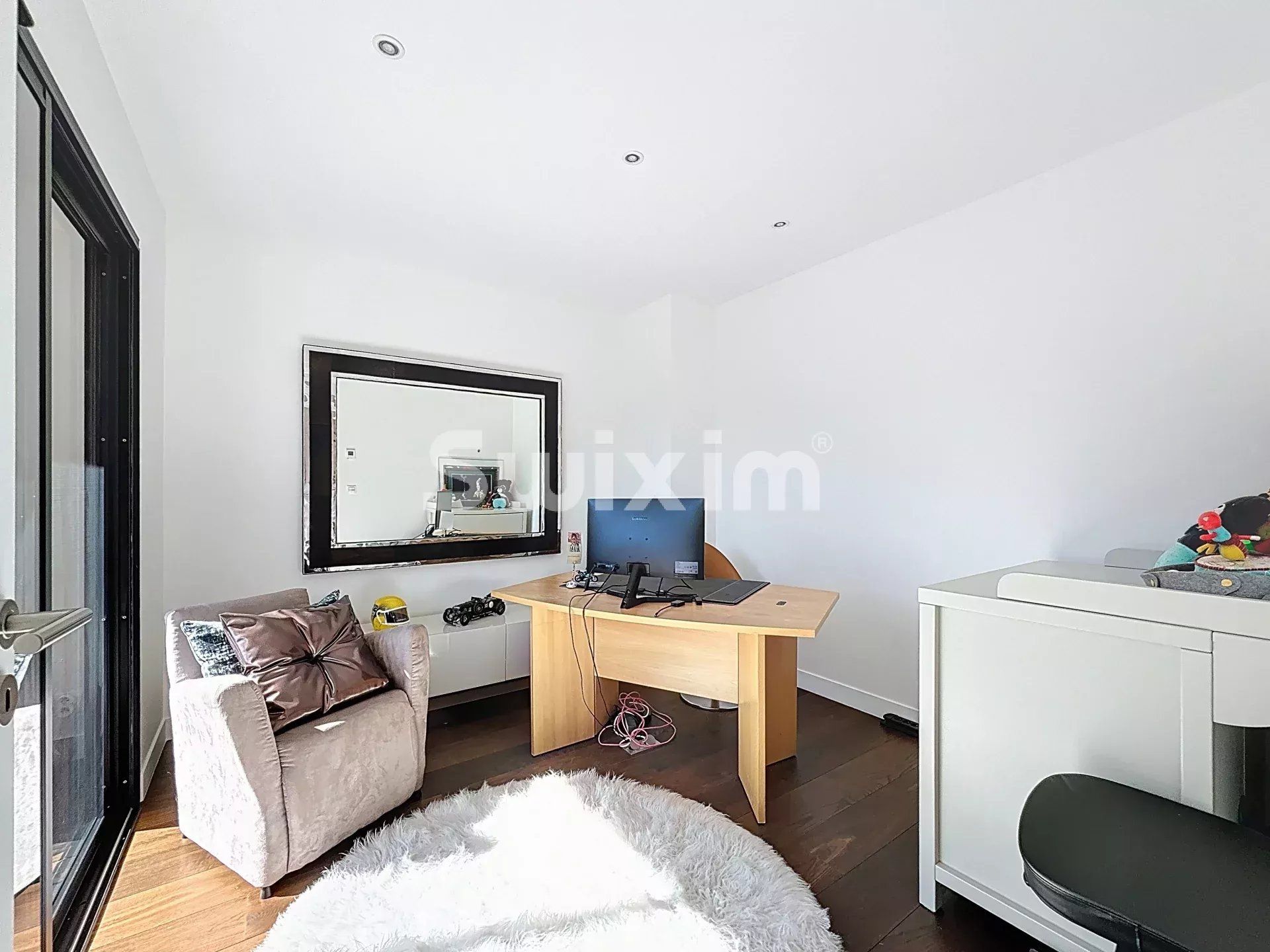 casa 8 Camere in vendita su Divonne-les-Bains (01220)