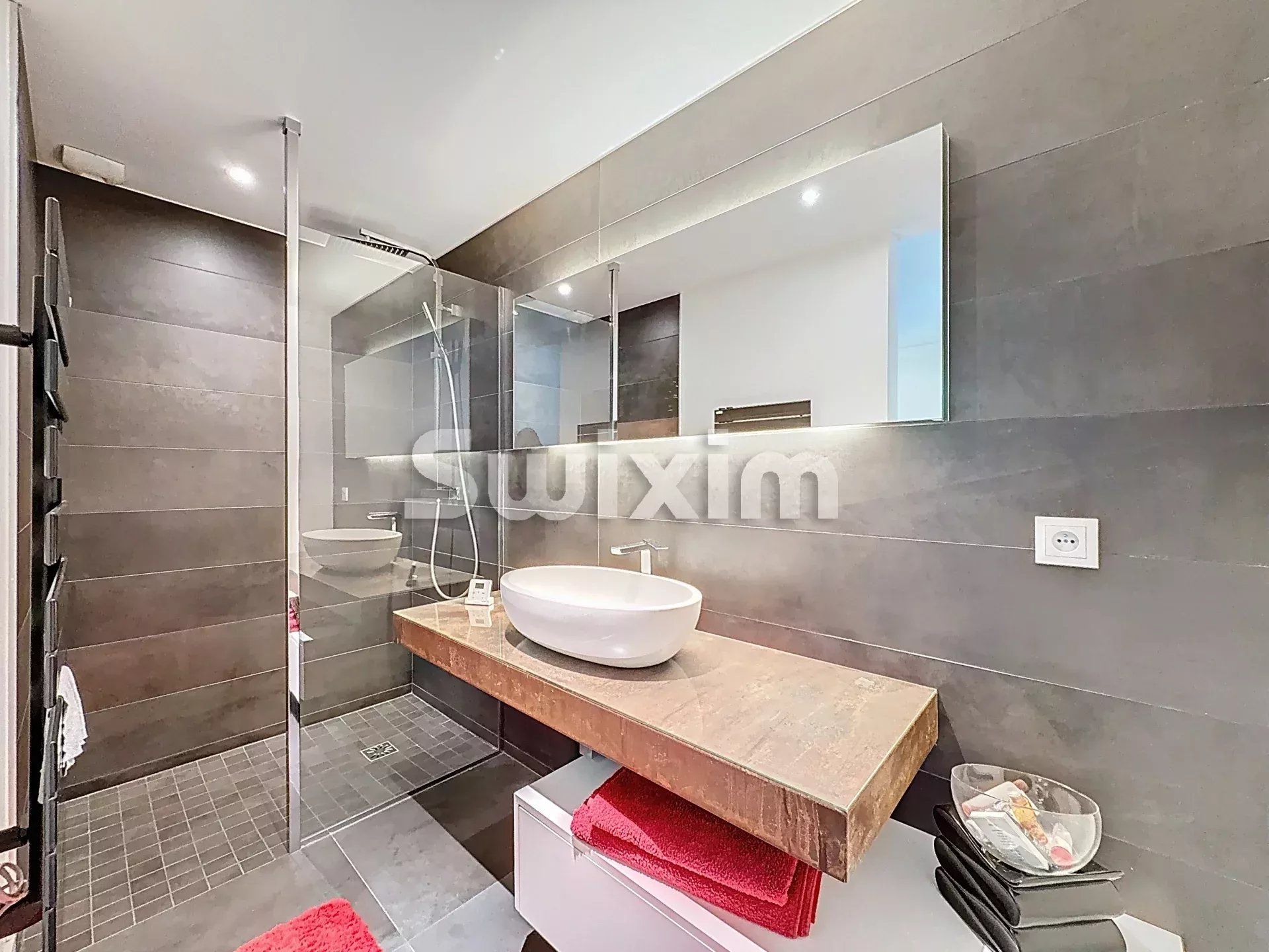 maison 8 Pièces en vente sur Divonne-les-Bains (01220)