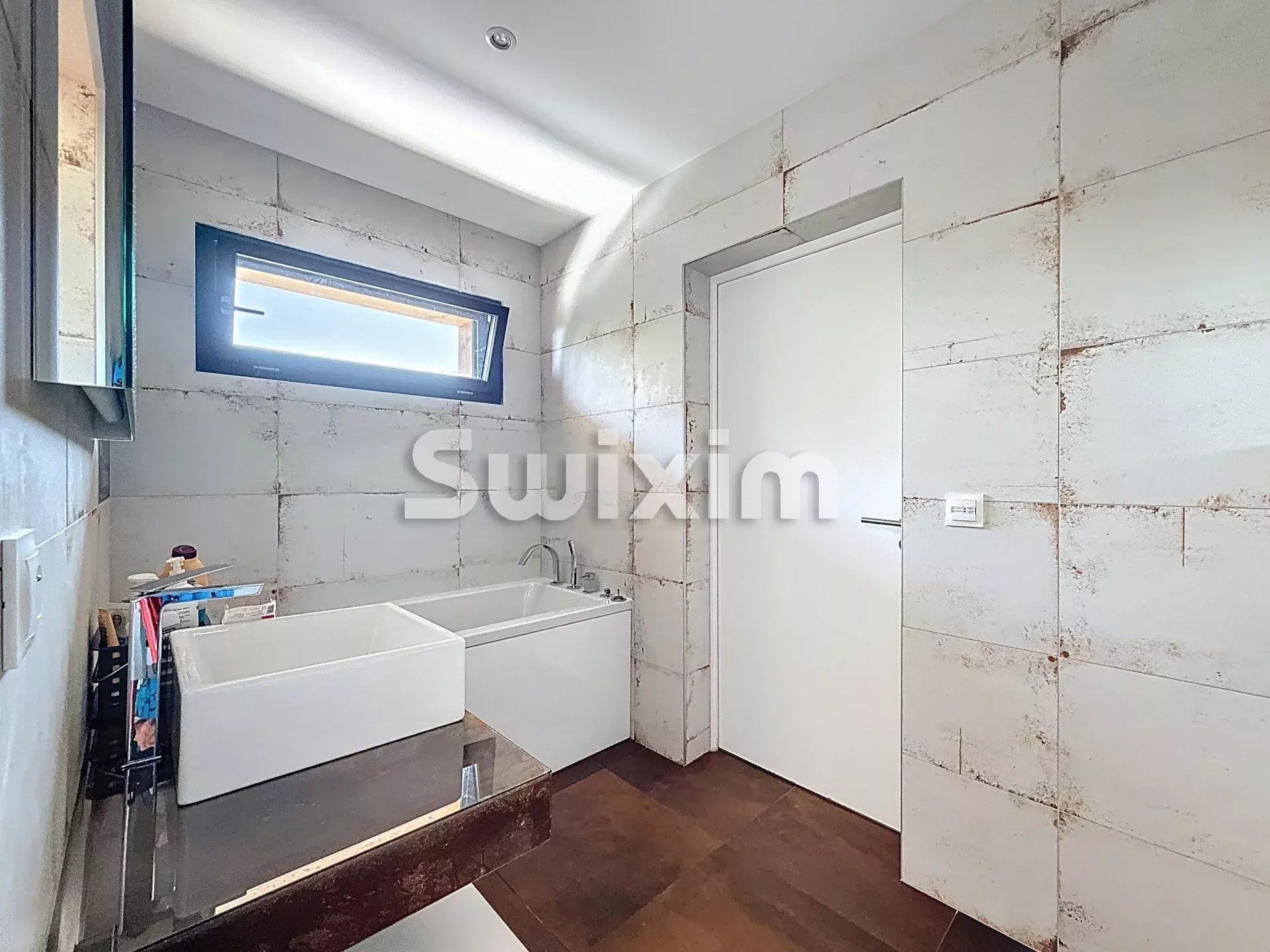 maison 8 Pièces en vente sur Divonne-les-Bains (01220)