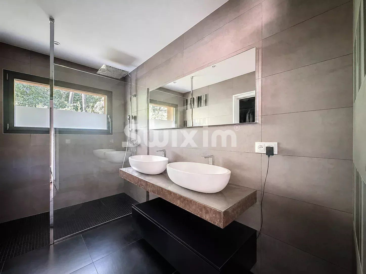 casa 8 Quartos para venda sobre Divonne-les-Bains (01220)