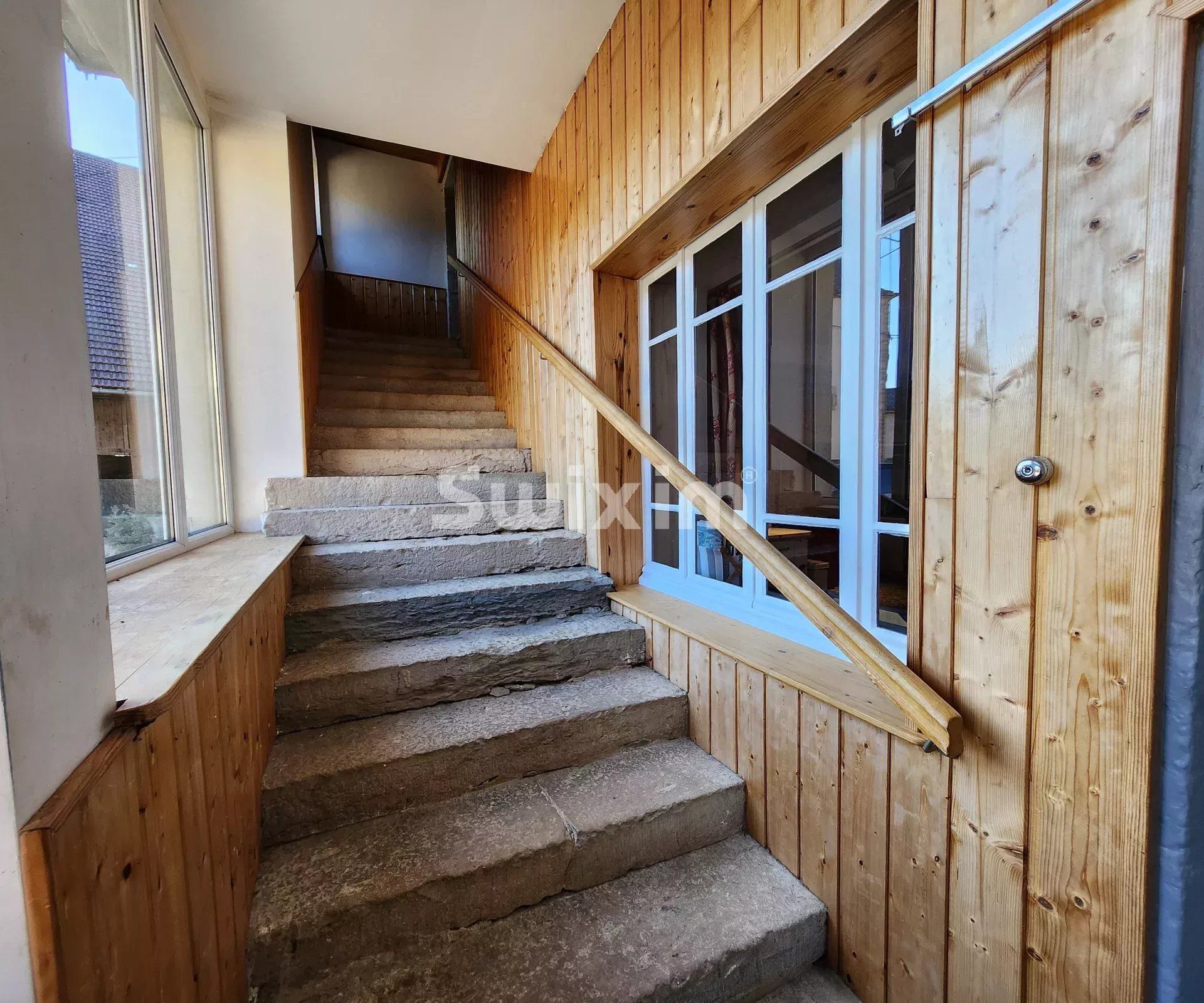 maison 9 Pièces en vente sur Poligny (39800)