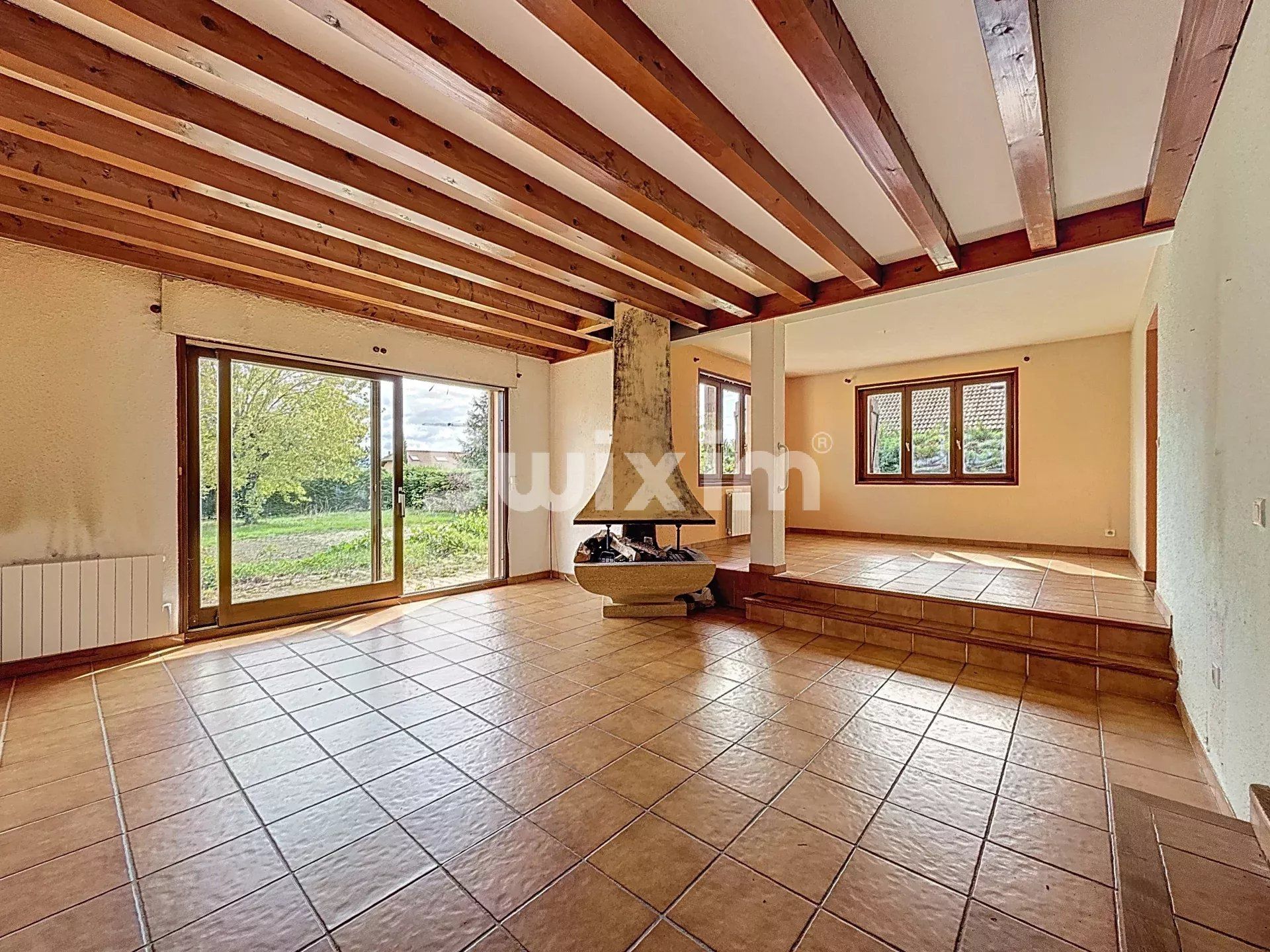 maison 7 Pièces en vente sur Cessy (01170)