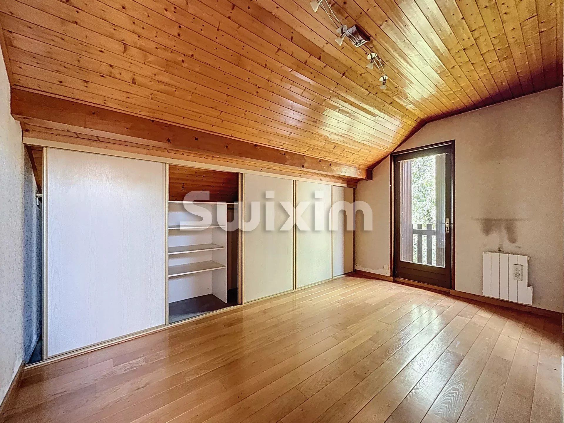 maison 7 Pièces en vente sur Cessy (01170)