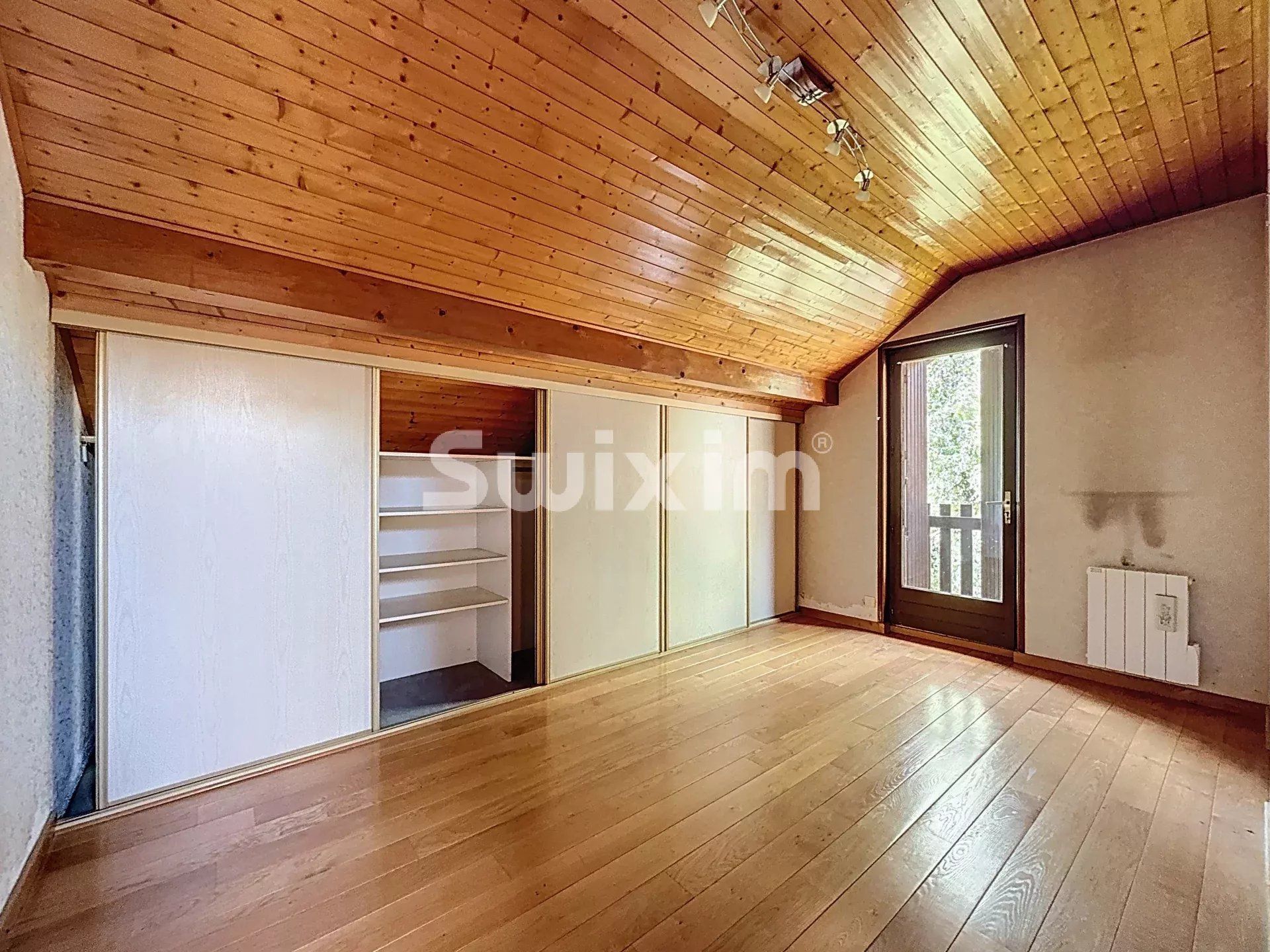 maison 7 Pièces en vente sur Cessy (01170)