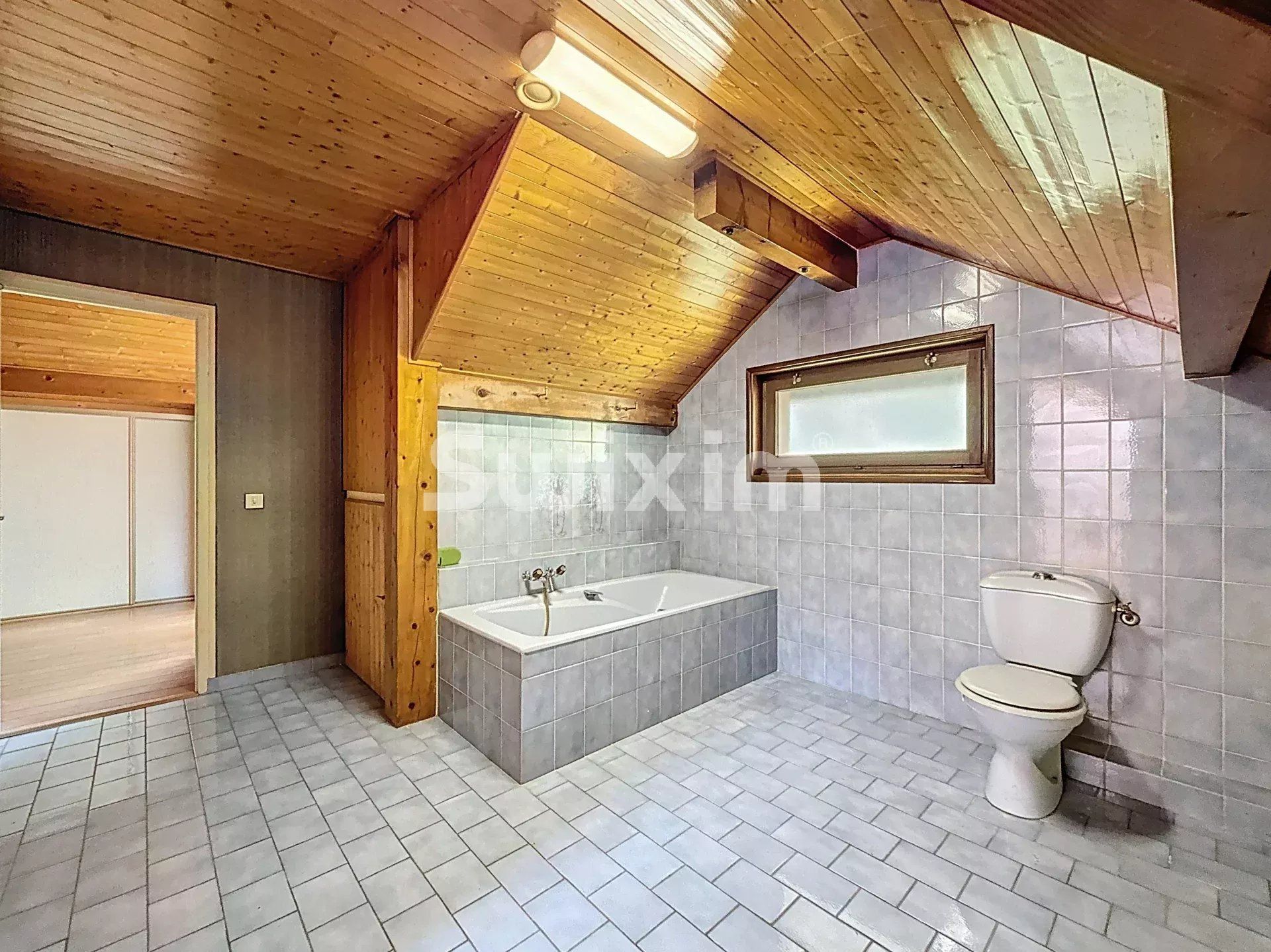 maison 7 Pièces en vente sur Cessy (01170)