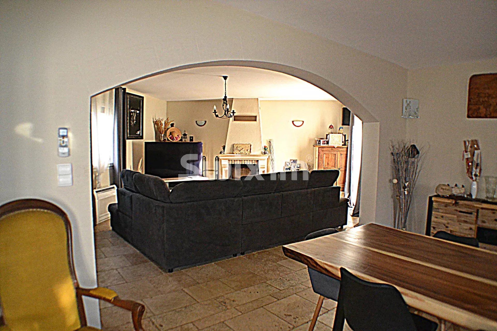 villa 6 Rooms for sale on Bellegarde (30127)