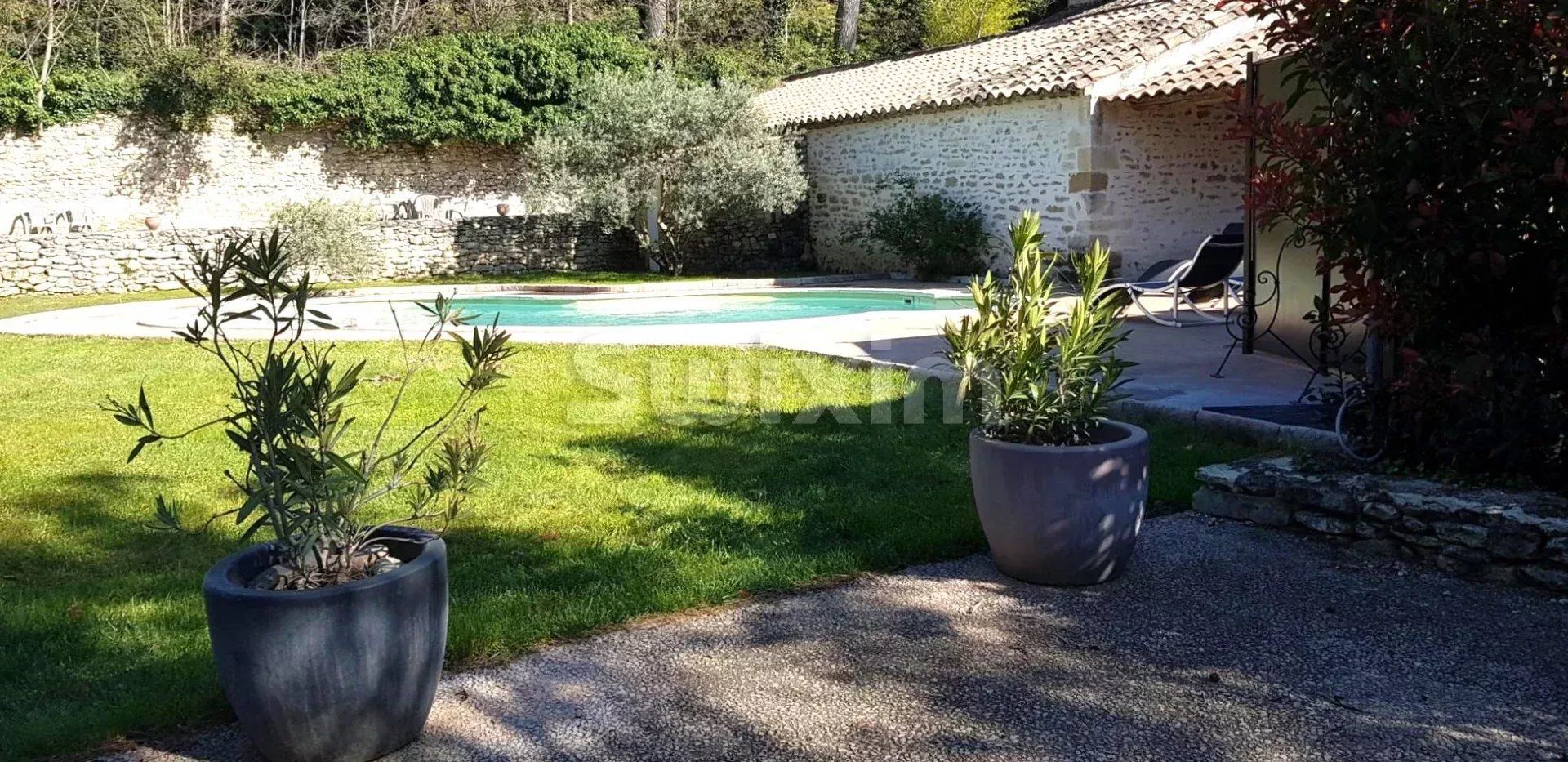 mas 5 Pièces en vente sur Visan (84820)