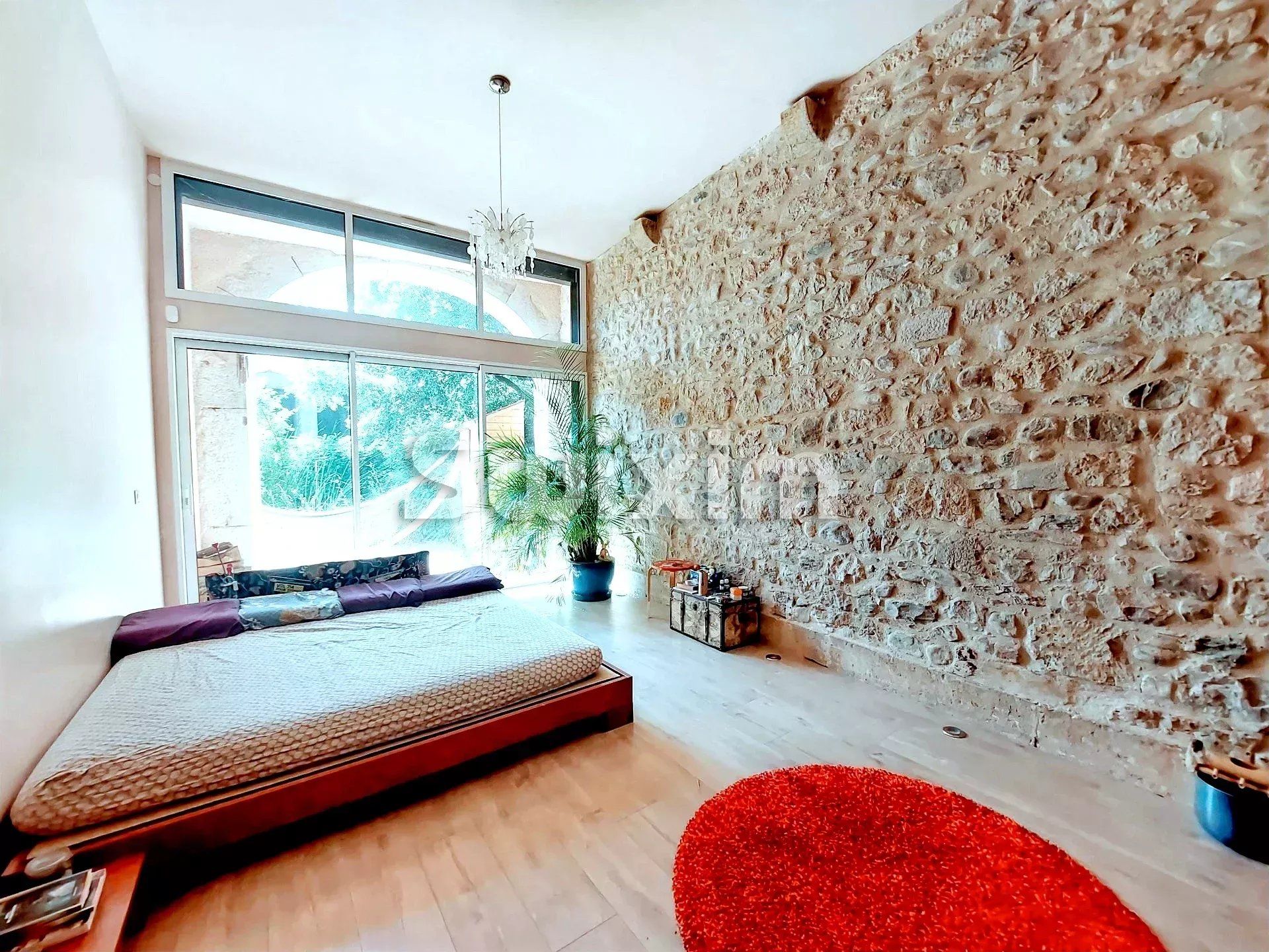 maison 6 Pièces en vente sur Ségny (01170)