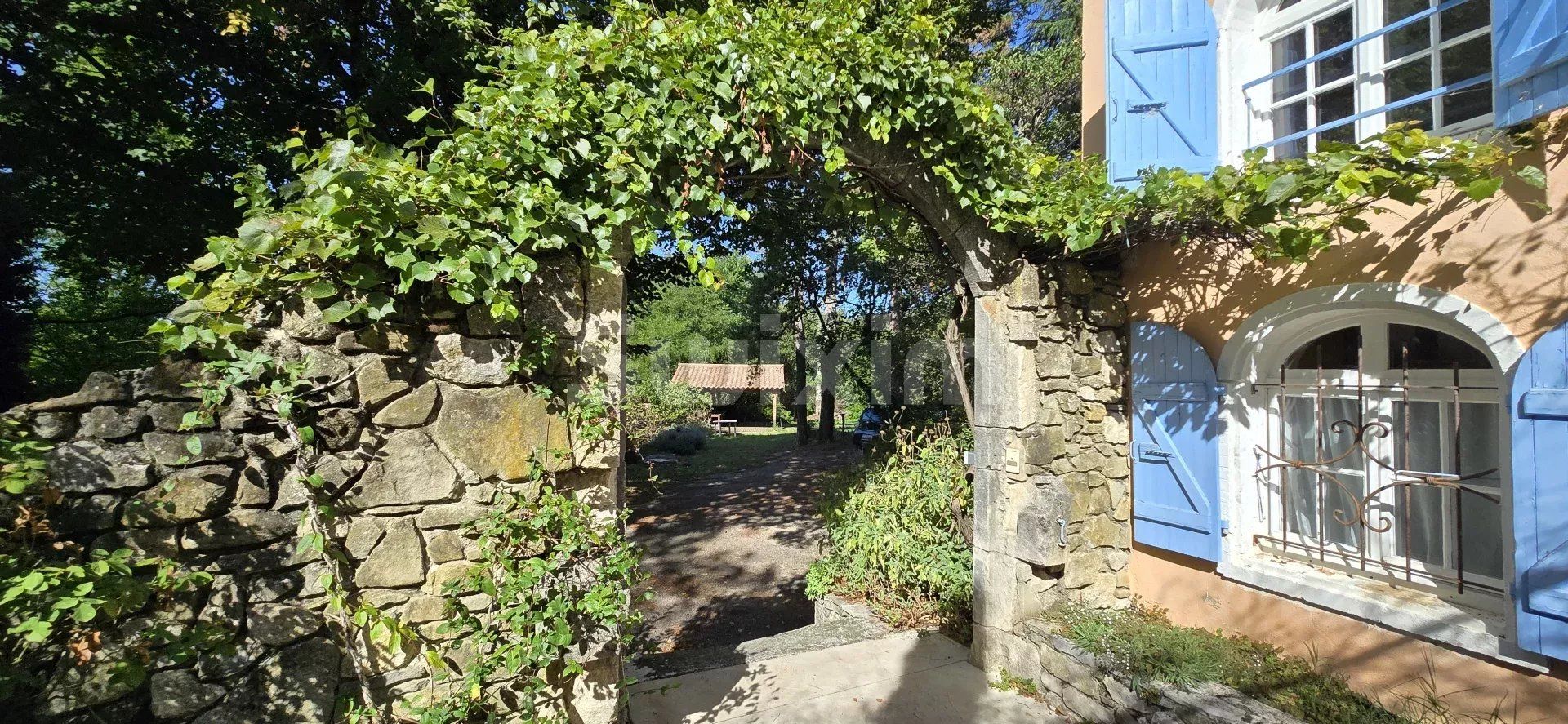 maison 12 Pièces en vente sur Dieulefit (26220)