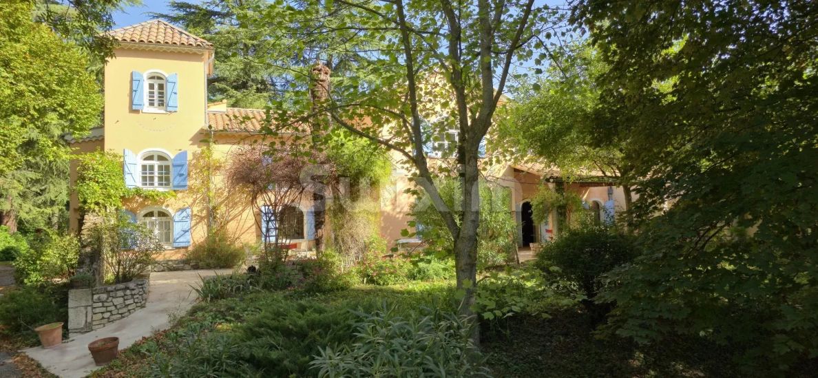 Vente Maison Dieulefit 12 Pièces 305 m²