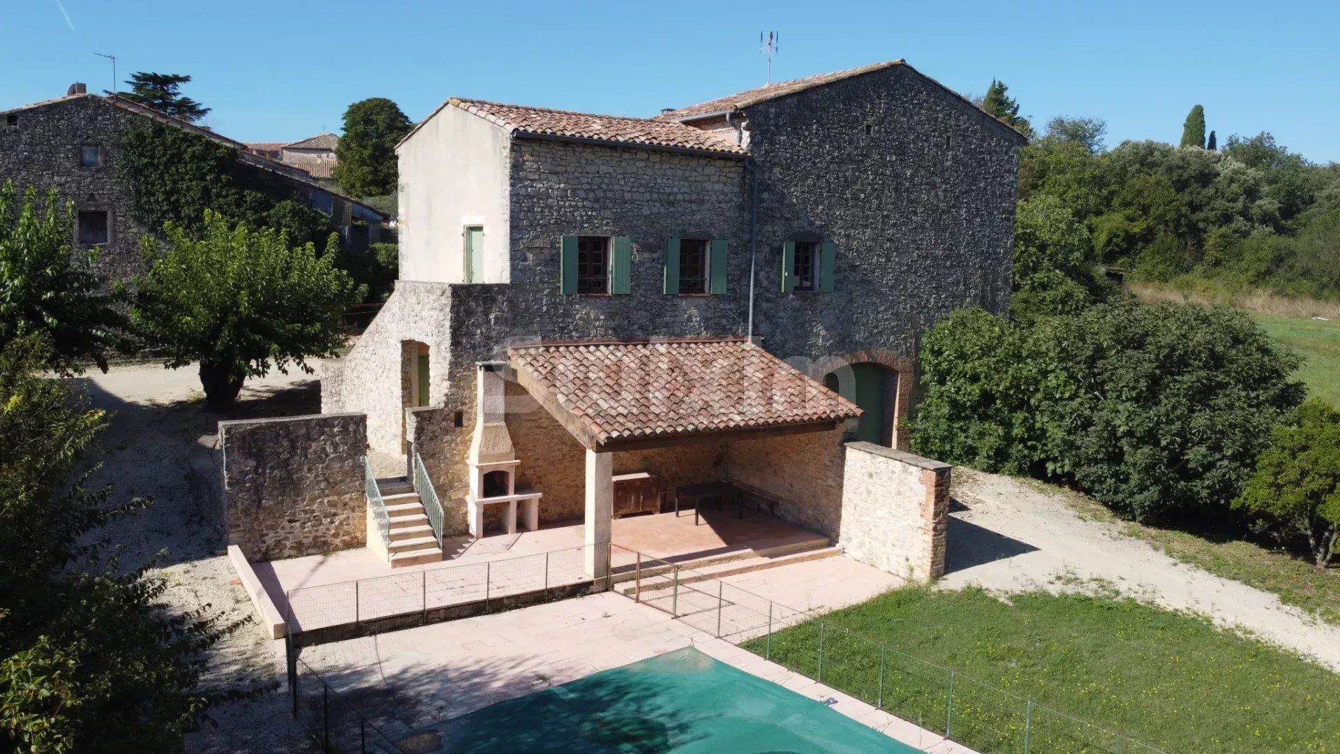 mas 12 Pièces en vente sur Saint-Bénézet (30350)