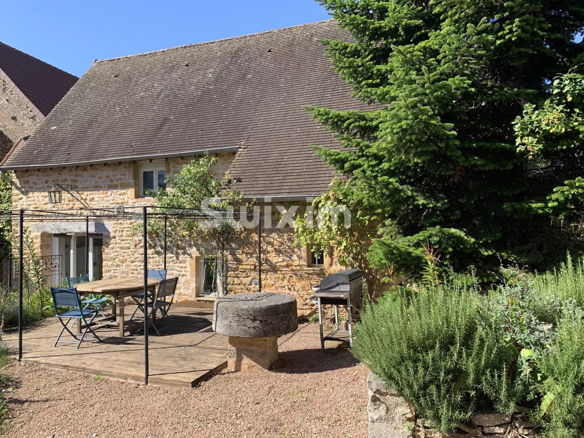 property 10 Rooms for sale on Culles-les-Roches (71460)