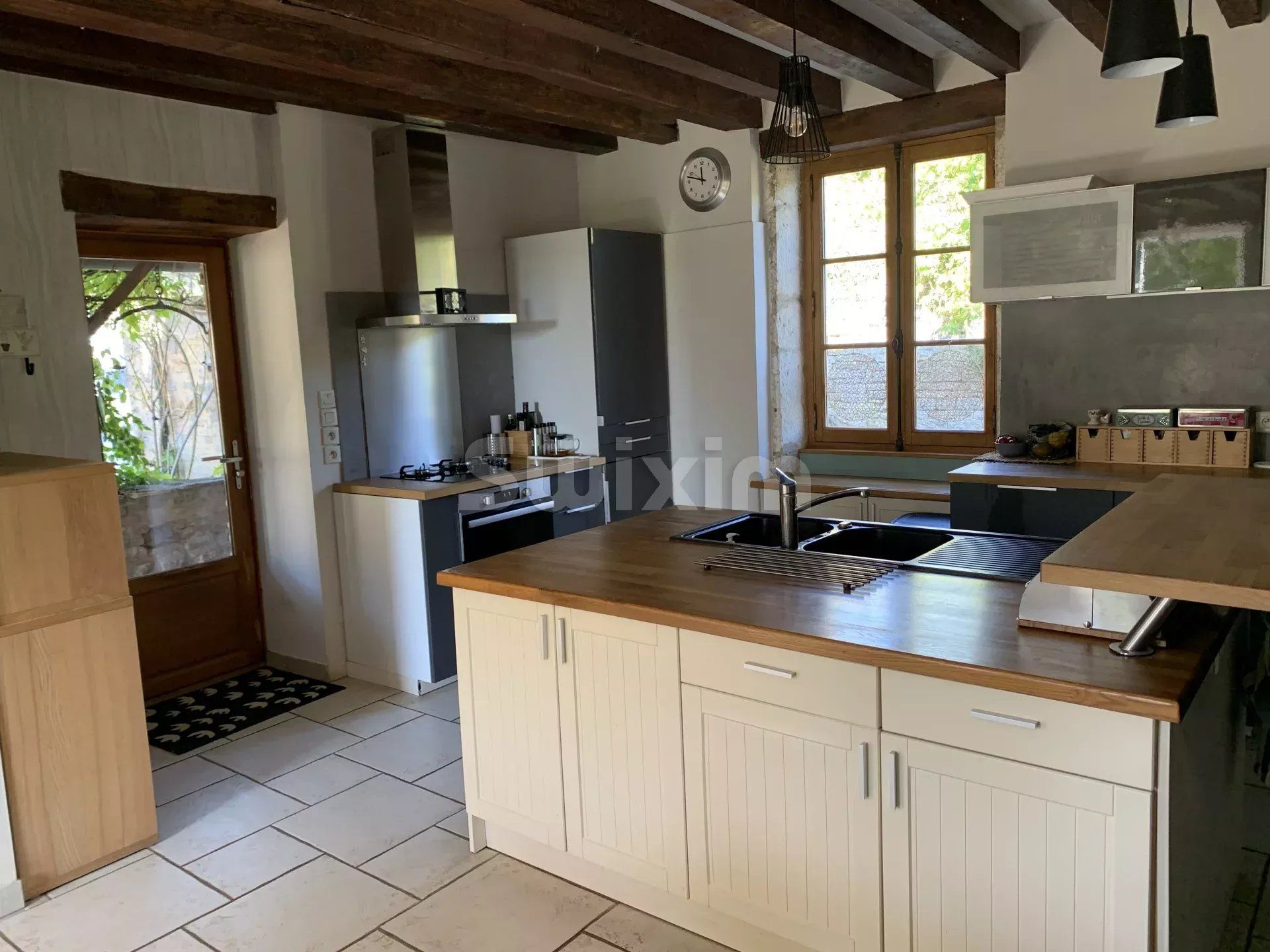 anwesen 10 Zimmer zum verkauf auf Culles-les-Roches (71460)