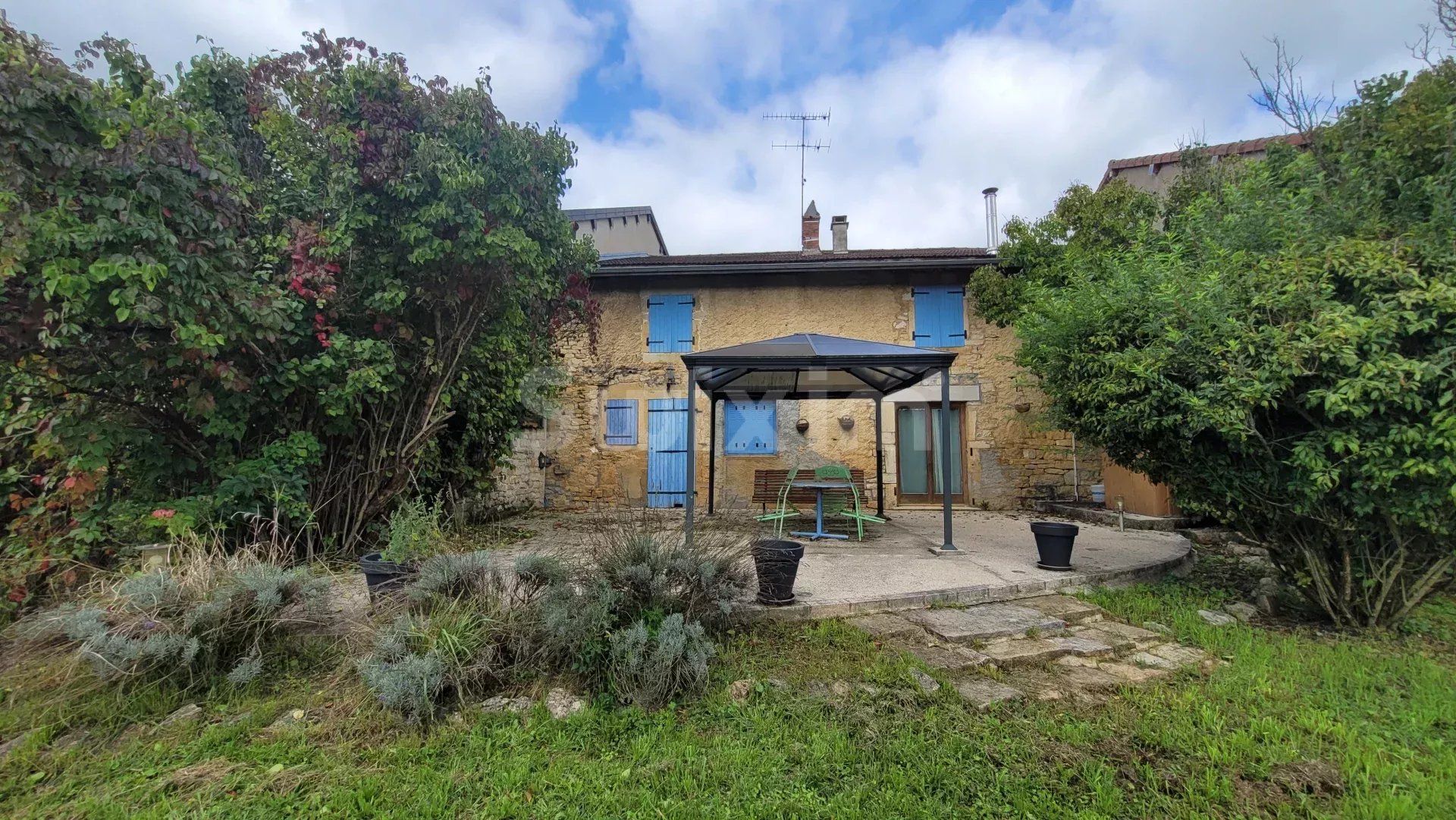 maison 5 Pièces en vente sur Cuiseaux (71480)