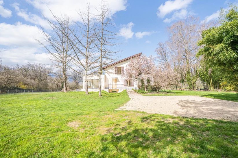 Vente Maison Prévessin-Moëns 7&nbsp;Pièces 220&nbsp;m²