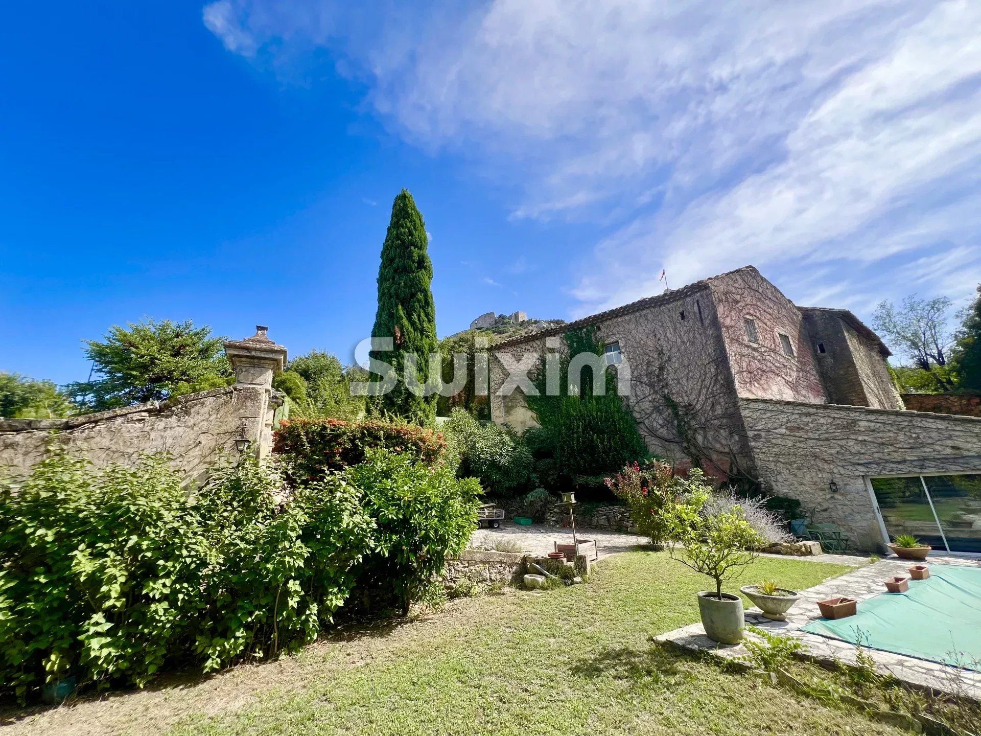 casa 13 Camere in vendita su Saint-Victor-la-Coste (30290)