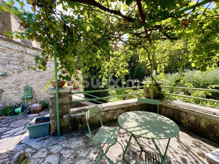 Vente Maison Saint-Victor-la-Coste 13 Pièces 320 m²