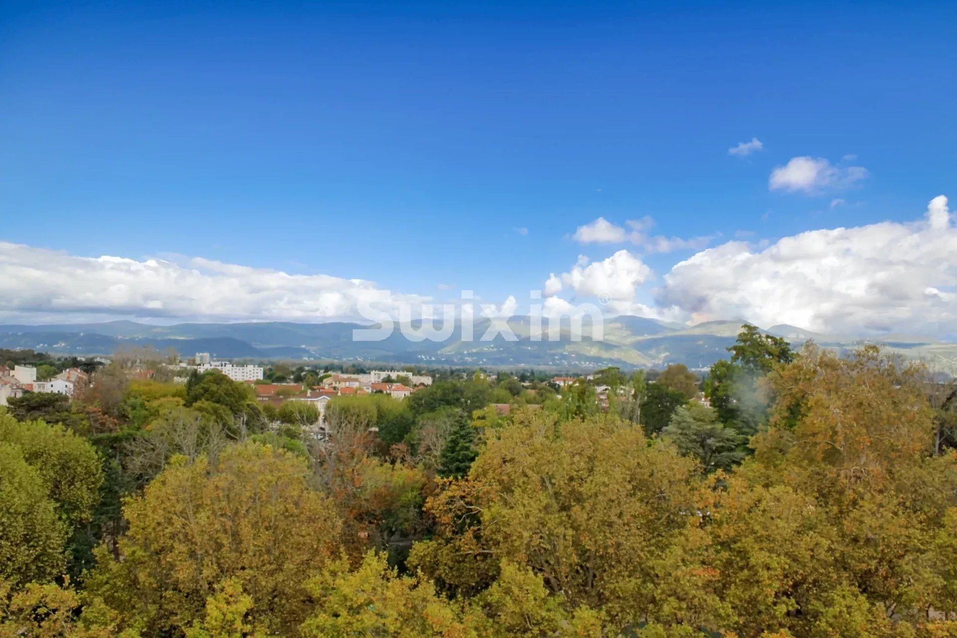 apartment 3 Rooms for sale on Montélimar (26200)