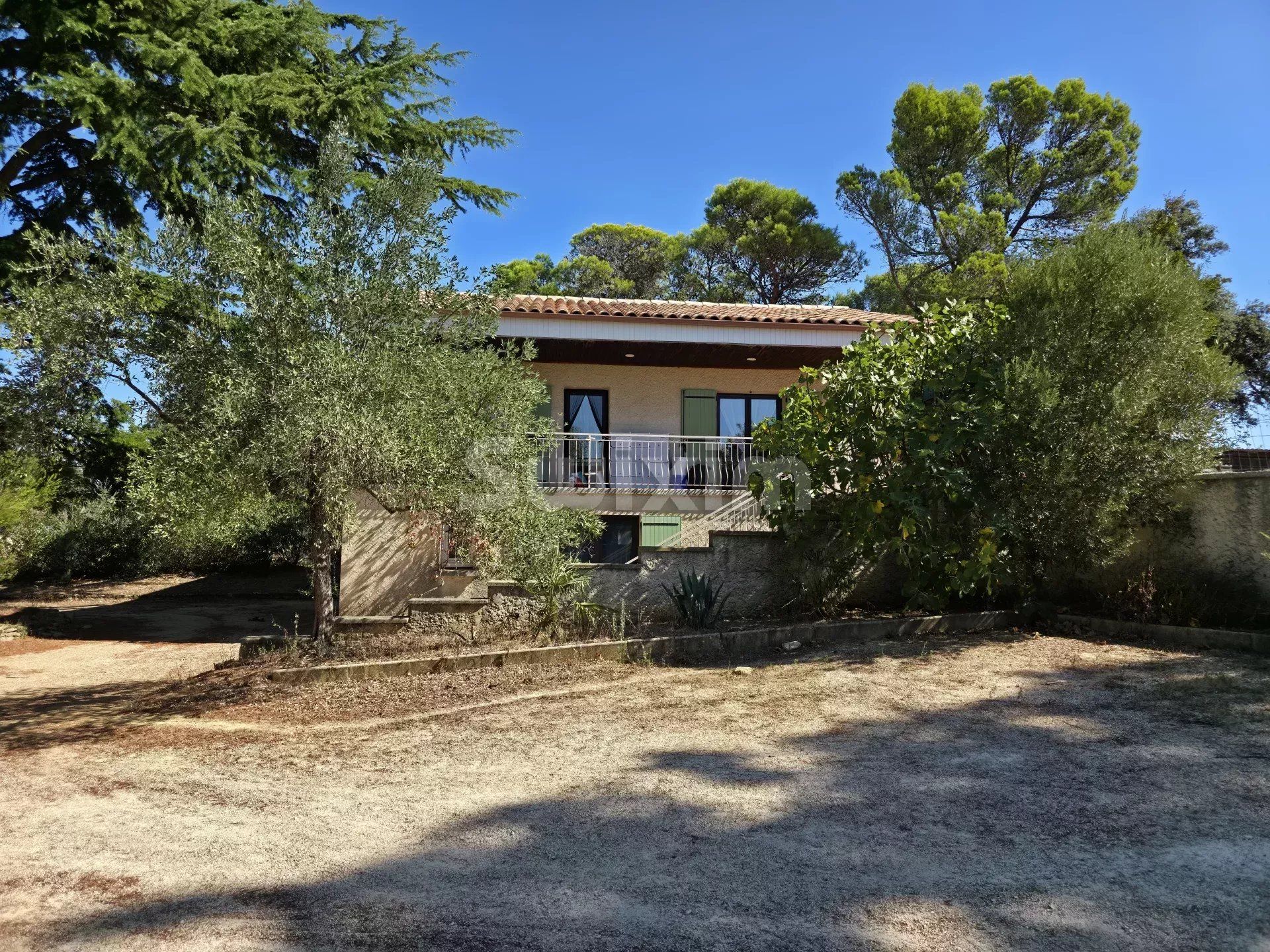 maison 7 Pièces en vente sur Suze-la-Rousse (26790)