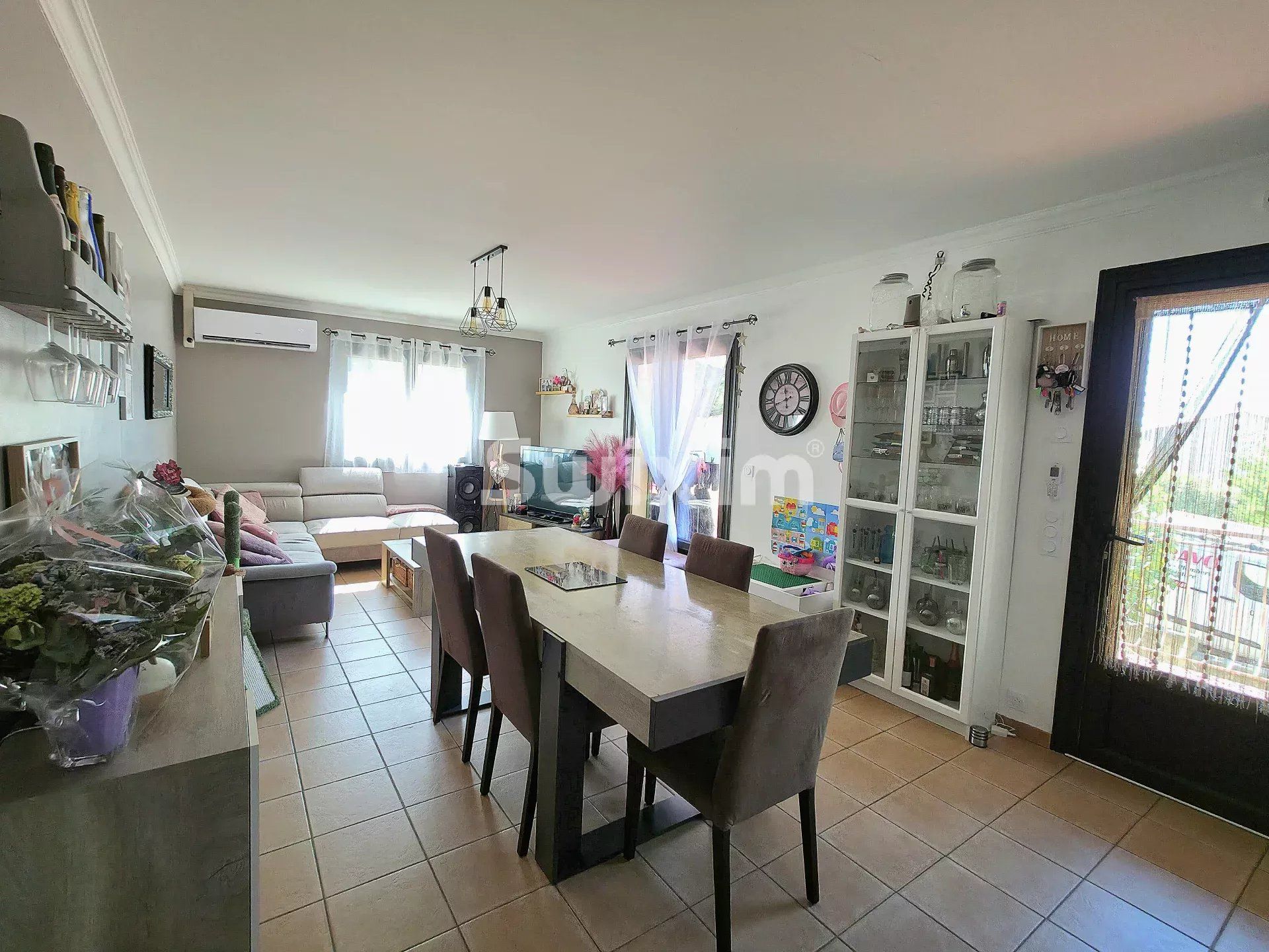 house 7 Rooms for sale on Suze-la-Rousse (26790)