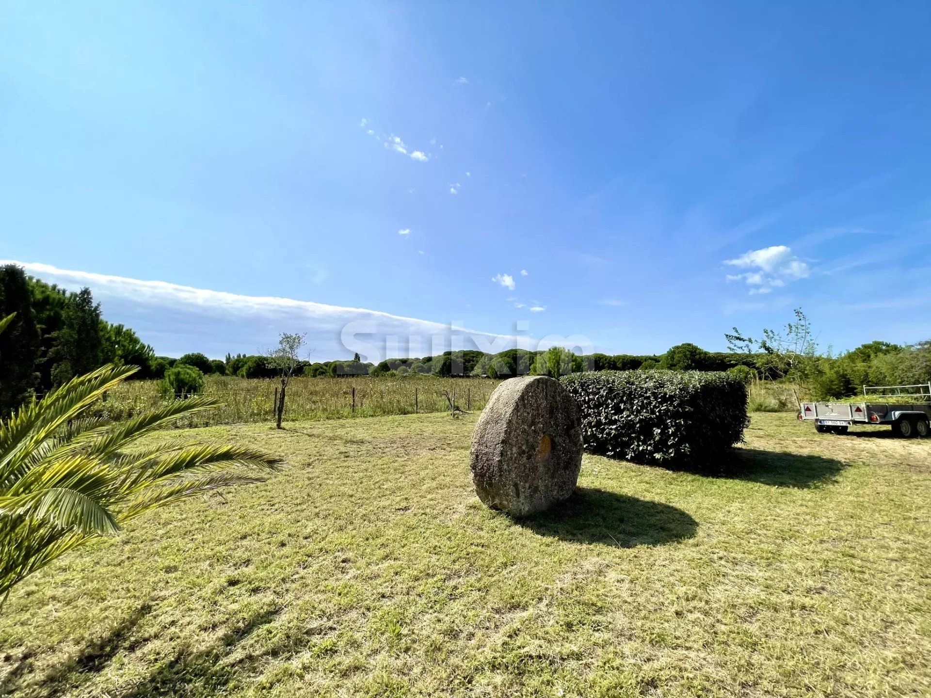 property 16 Rooms for sale on Saint-Laurent-d'Aigouze (30220)