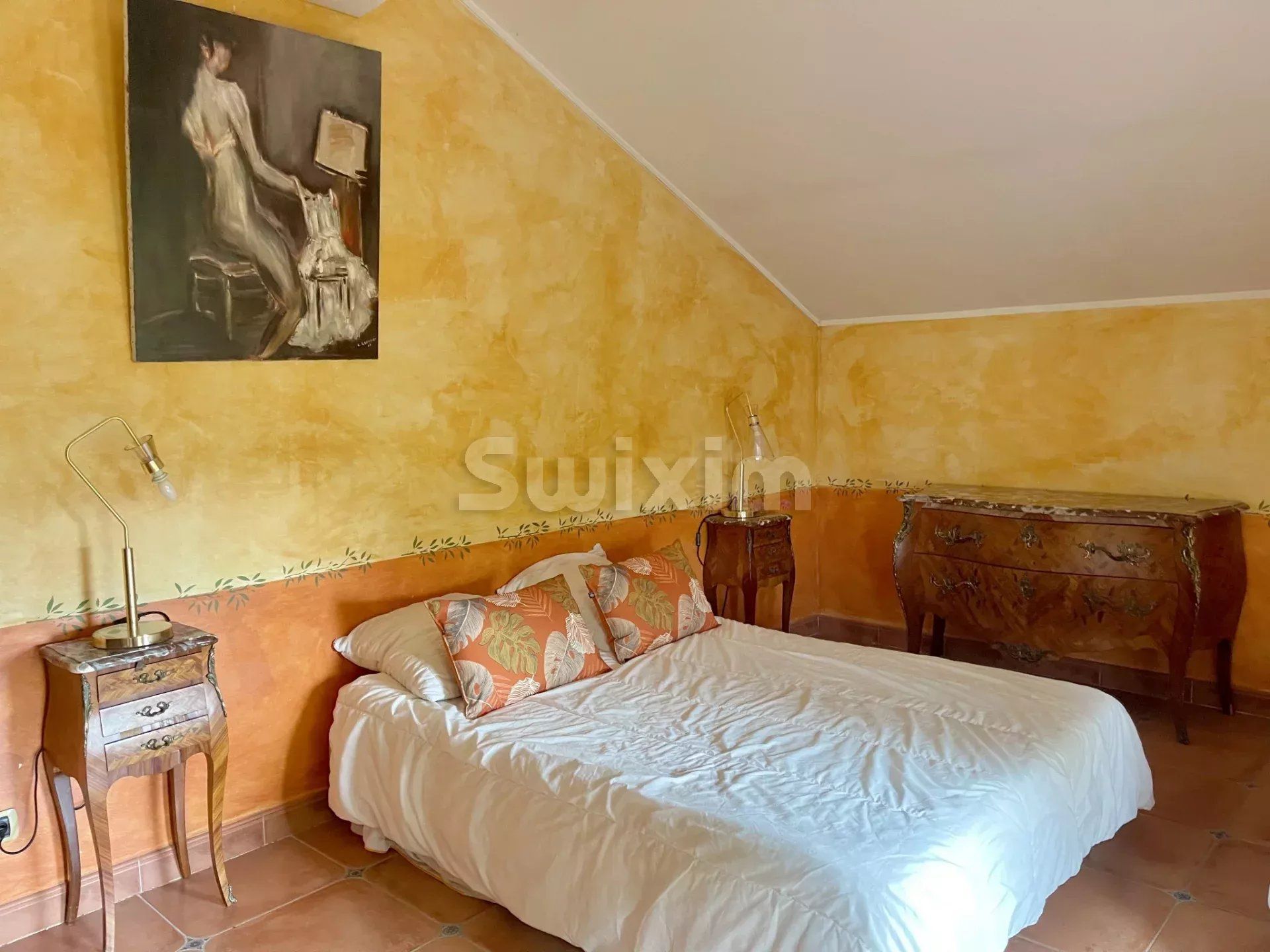 property 16 Rooms for sale on Saint-Laurent-d'Aigouze (30220)