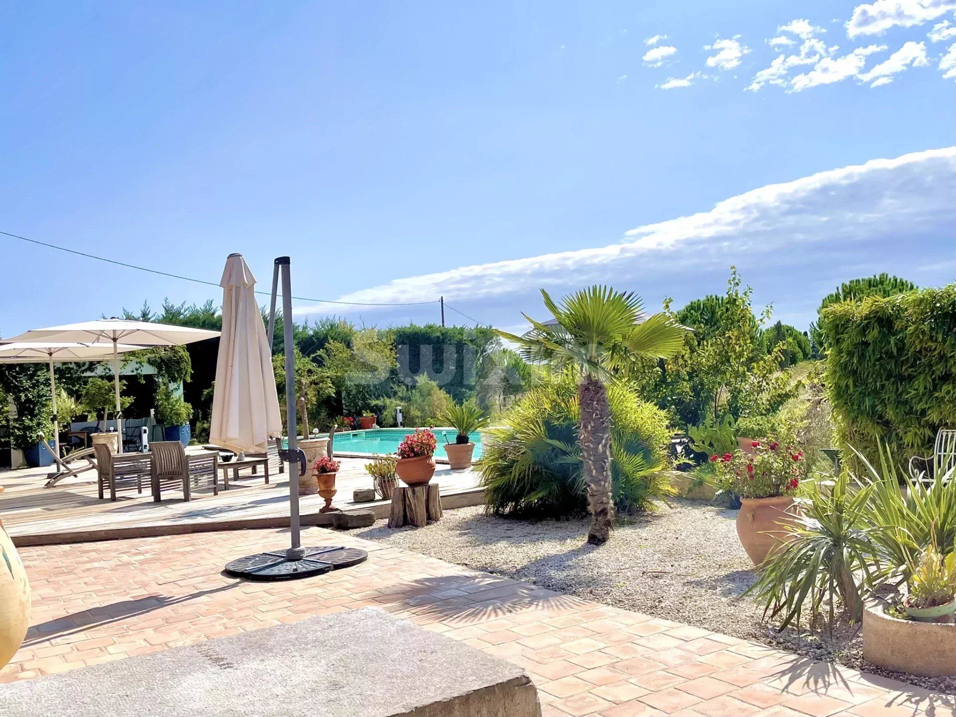 property 16 Rooms for sale on Saint-Laurent-d'Aigouze (30220)