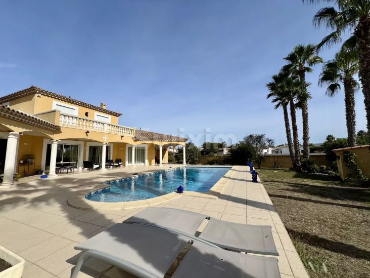 Vente Villa Agde 5 Pièces 160 m²