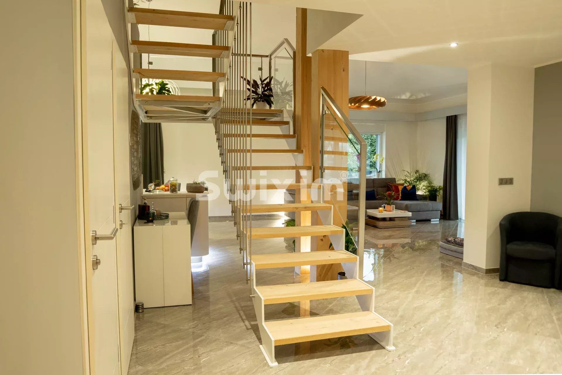 house 9 Rooms for sale on Veigy-Foncenex (74140)