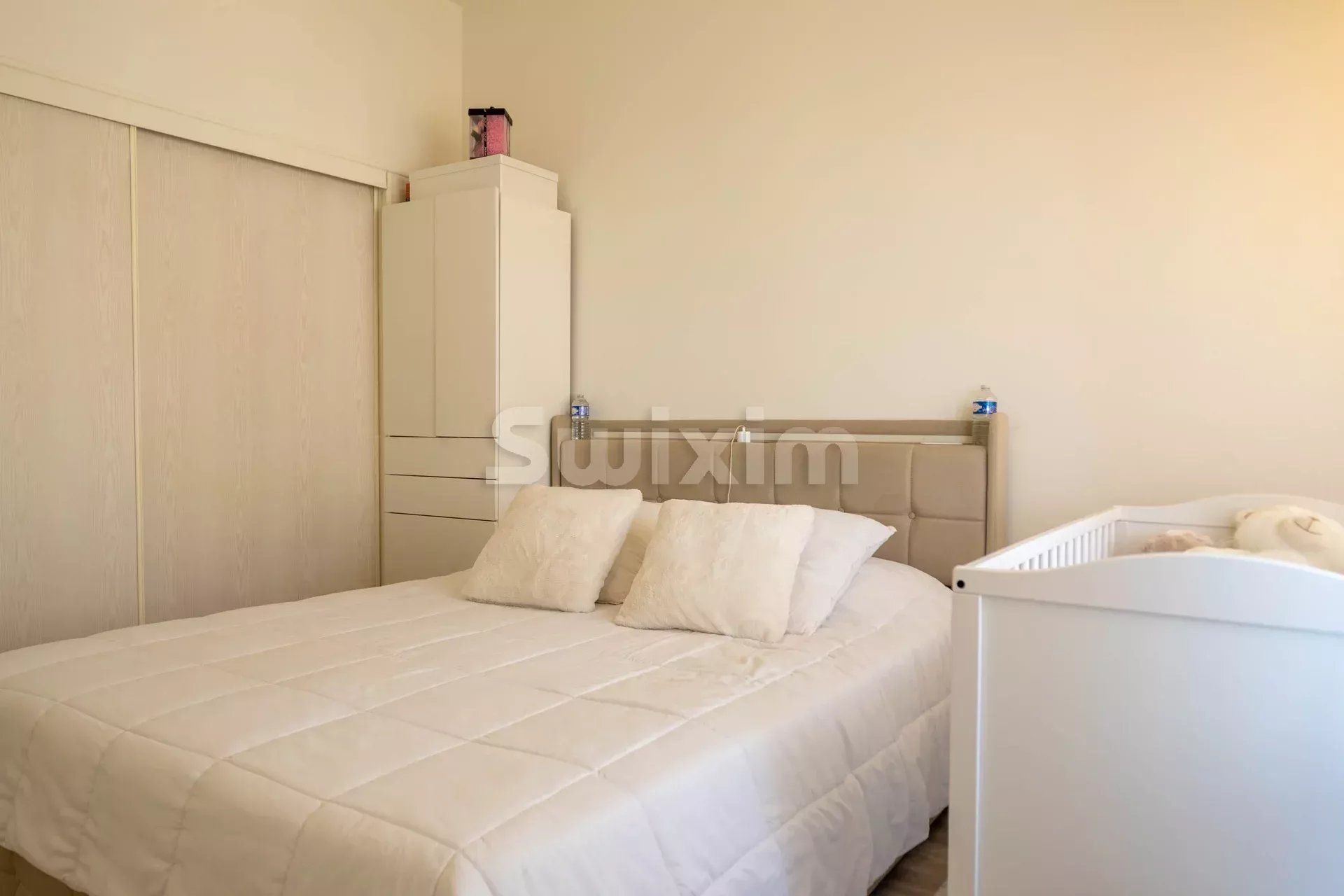 apartment 2 Rooms for sale on Bons-en-Chablais (74890)