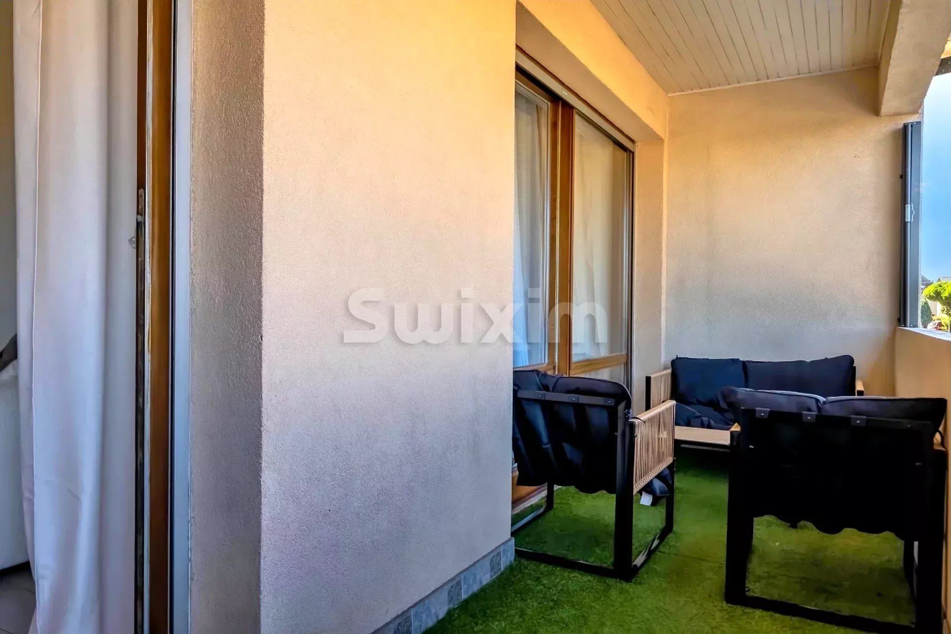 apartment 2 Rooms for sale on Bons-en-Chablais (74890)