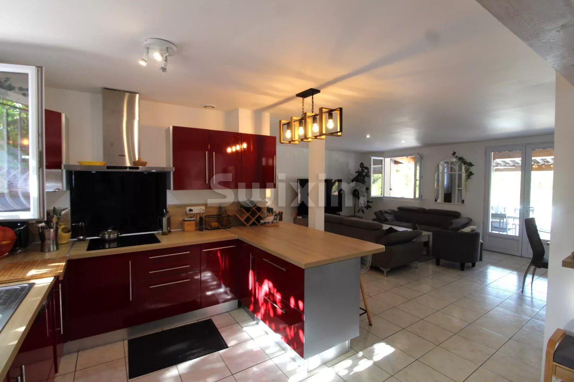 villa 4 Rooms for sale on Roquebrune-sur-Argens (83520)