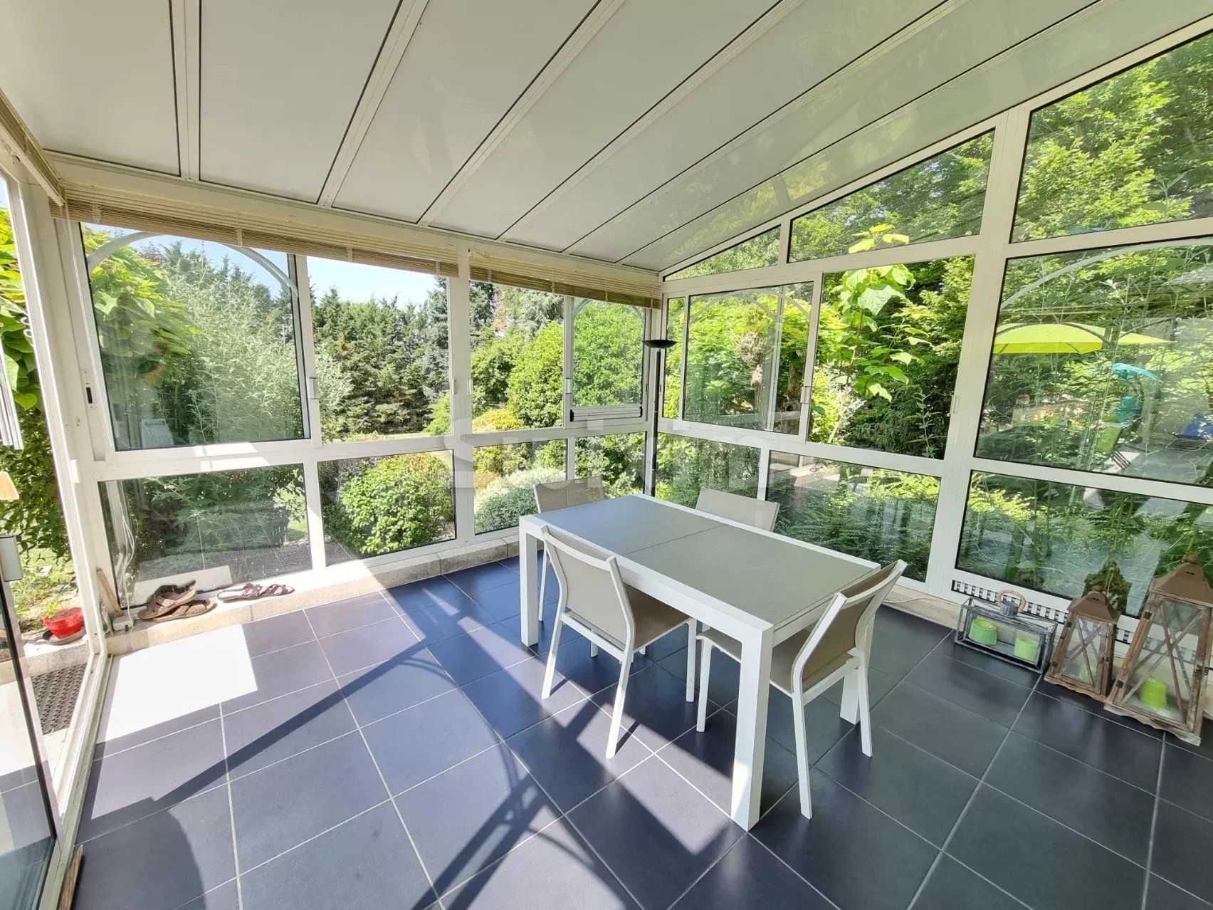 propriété 14 Pièces en vente sur Varennes-Vauzelles (58640)