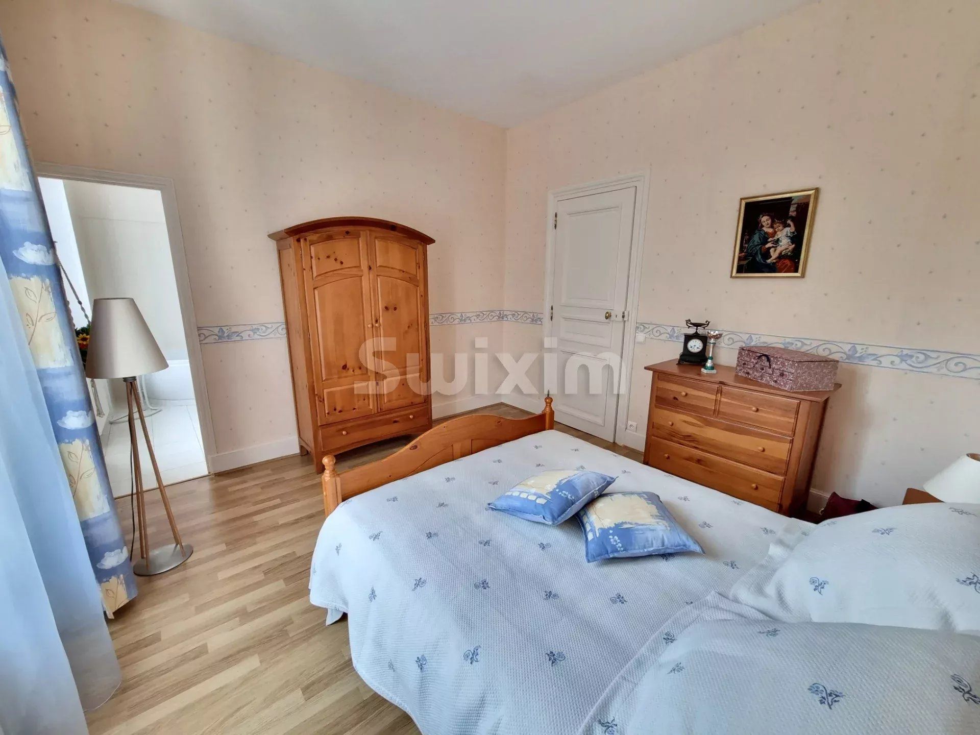 propriété 14 Pièces en vente sur Varennes-Vauzelles (58640)