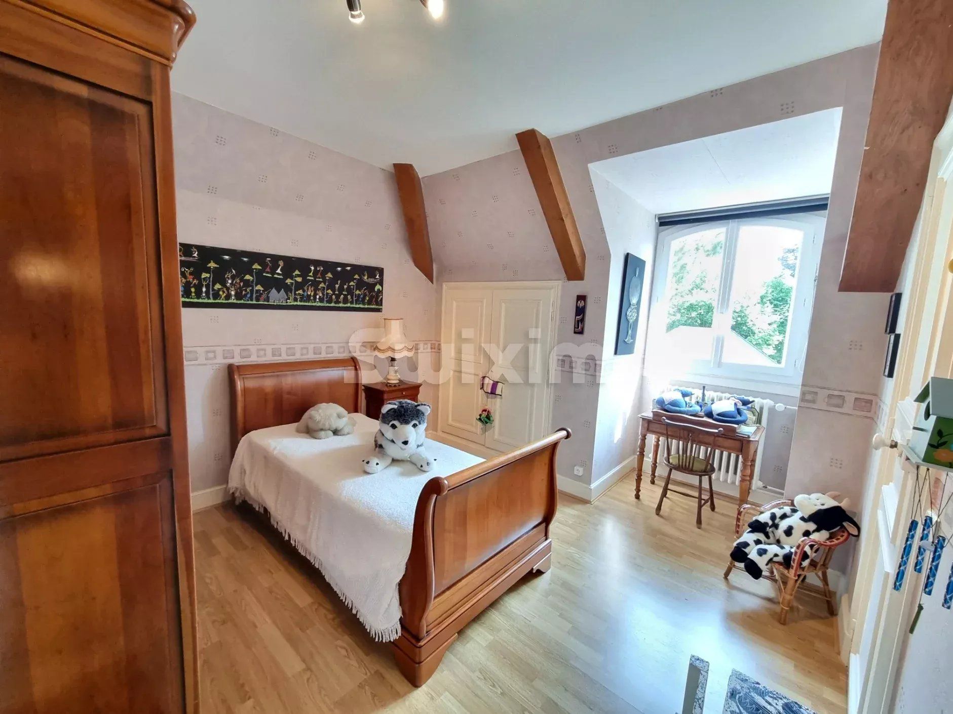 propriété 14 Pièces en vente sur Varennes-Vauzelles (58640)