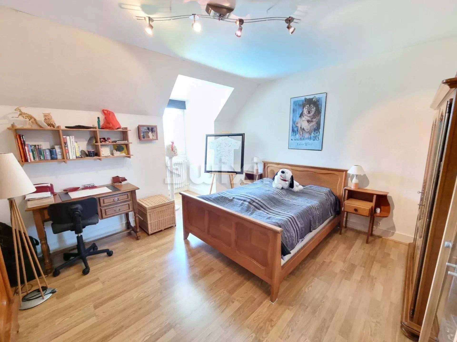 propriété 14 Pièces en vente sur Varennes-Vauzelles (58640)