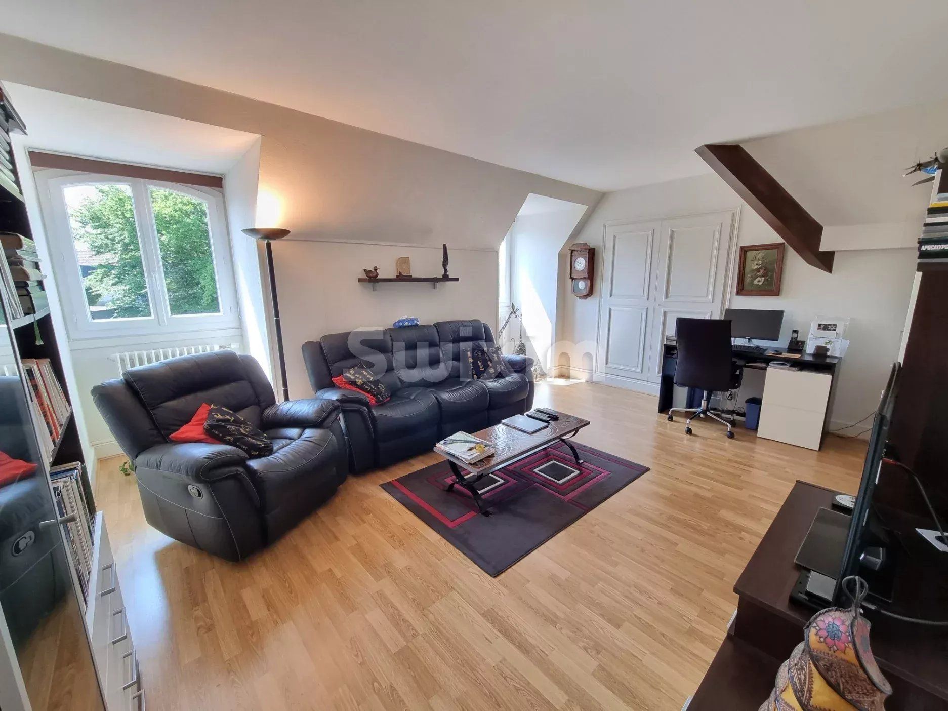 propriété 14 Pièces en vente sur Varennes-Vauzelles (58640)