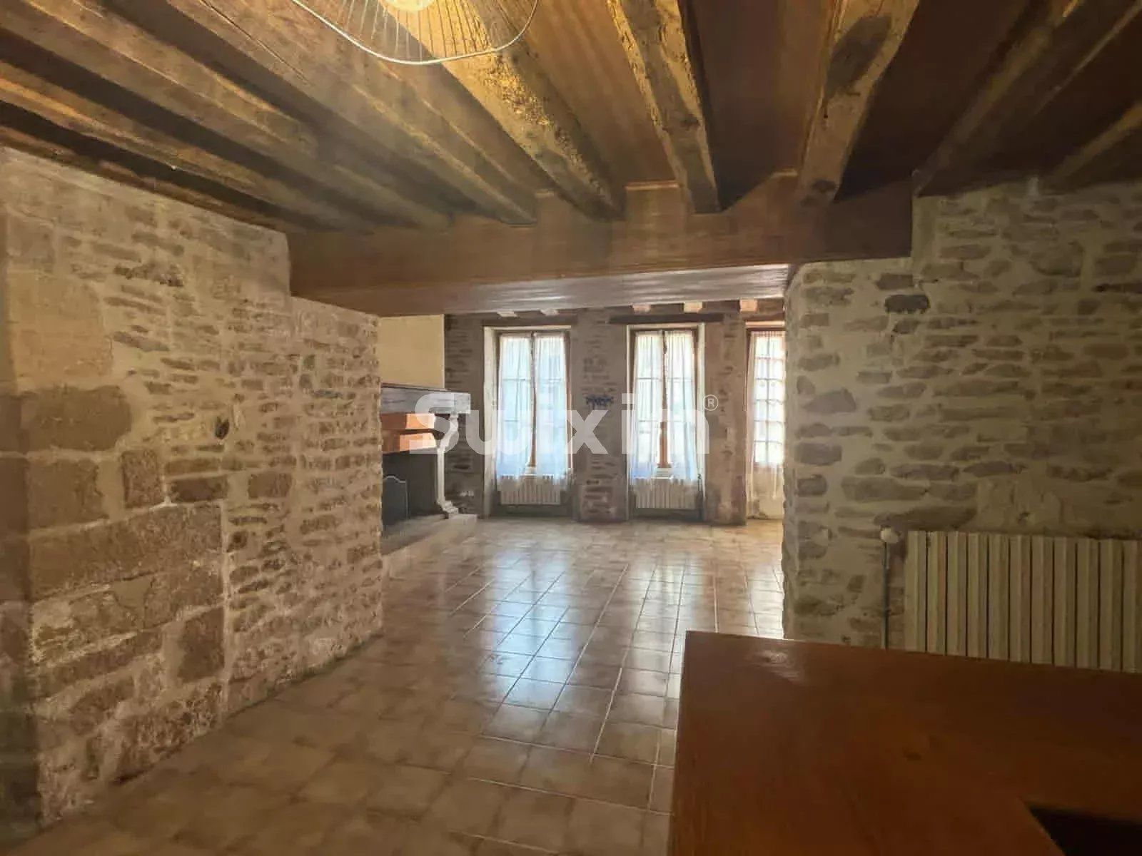 maison 12 Pièces en vente sur Noyers (89310)