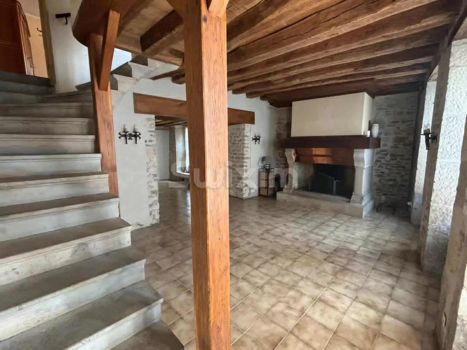 maison 12 Pièces en vente sur Noyers (89310)