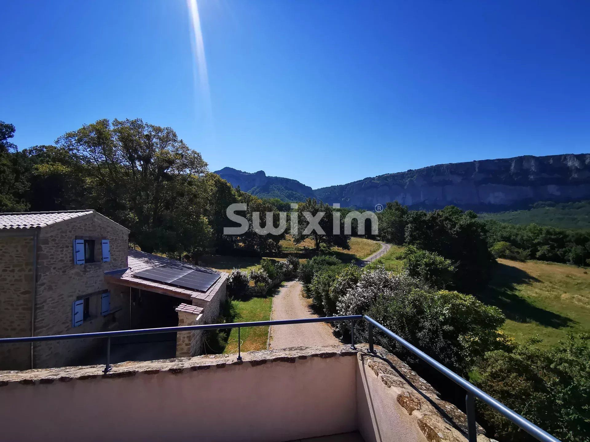 propriété 8 Pièces en vente sur Dieulefit (26220)