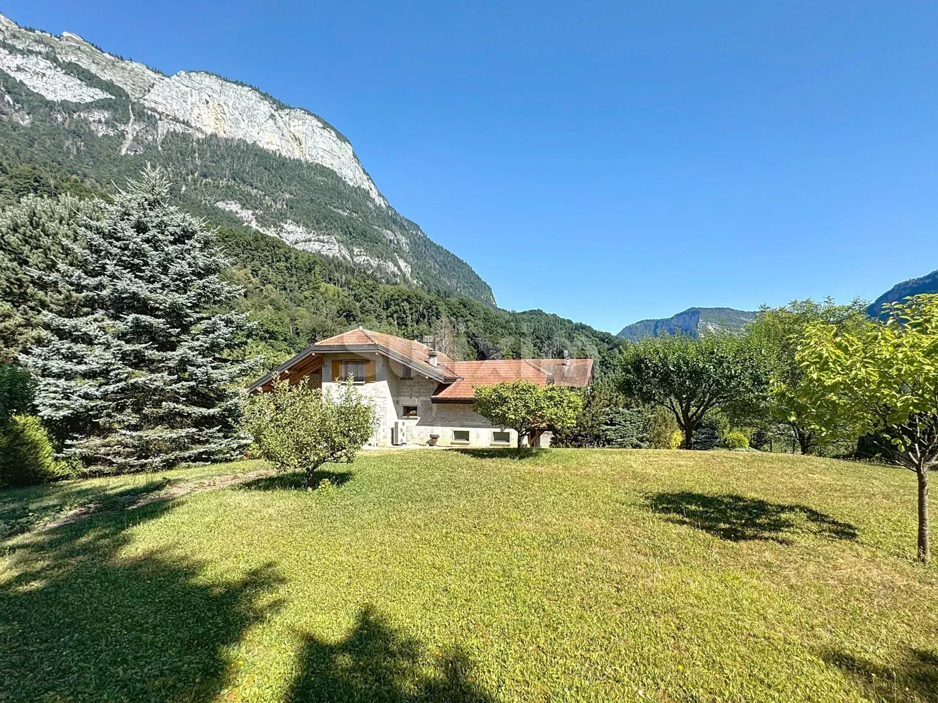 maison 8 Pièces en vente sur Sallanches (74700)