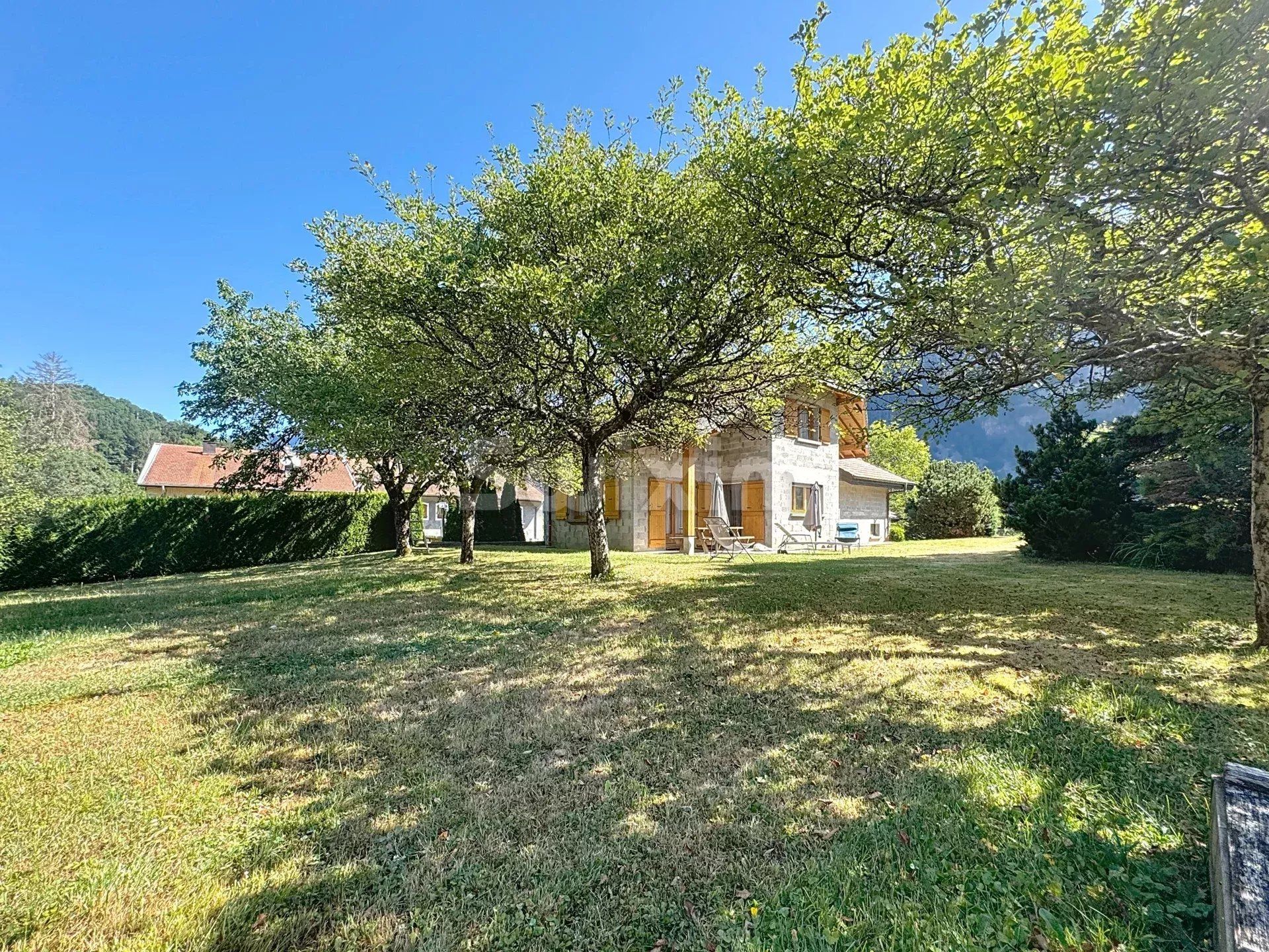 maison 8 Pièces en vente sur Sallanches (74700)