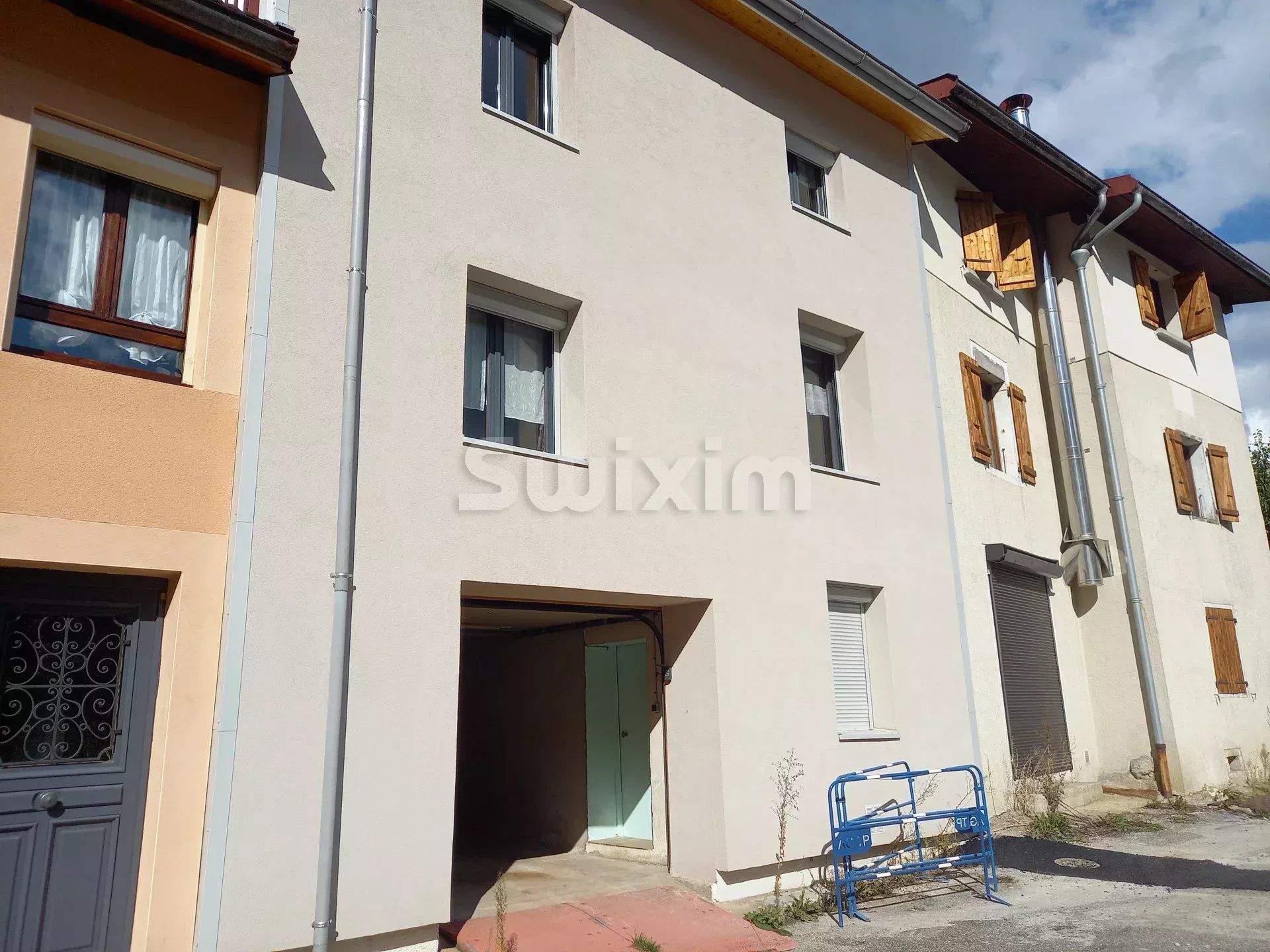maison 7 Pièces en location sur Hauts de Bienne (39400)