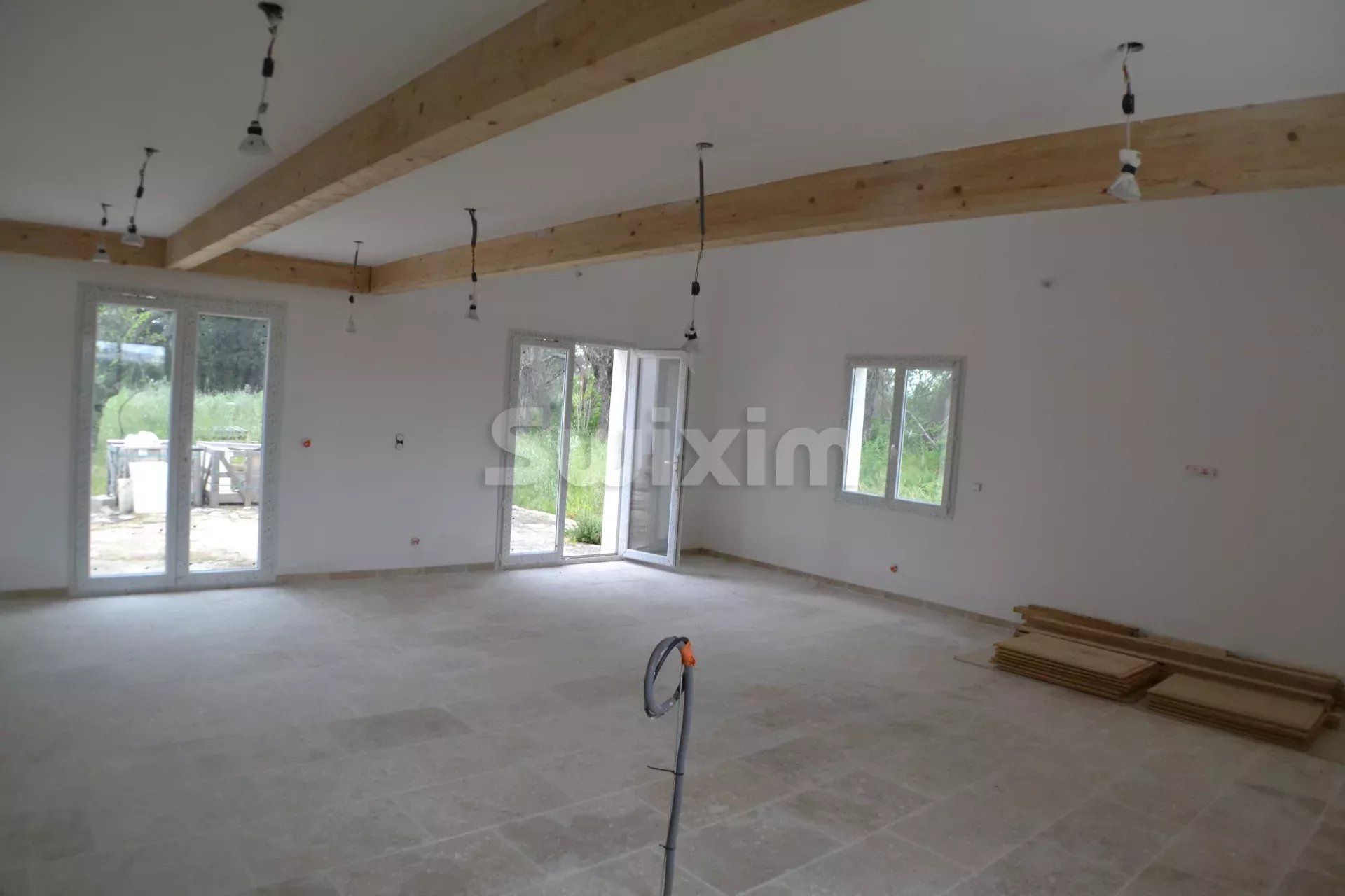 villa 5 Zimmer zum verkauf auf Arles (13200)